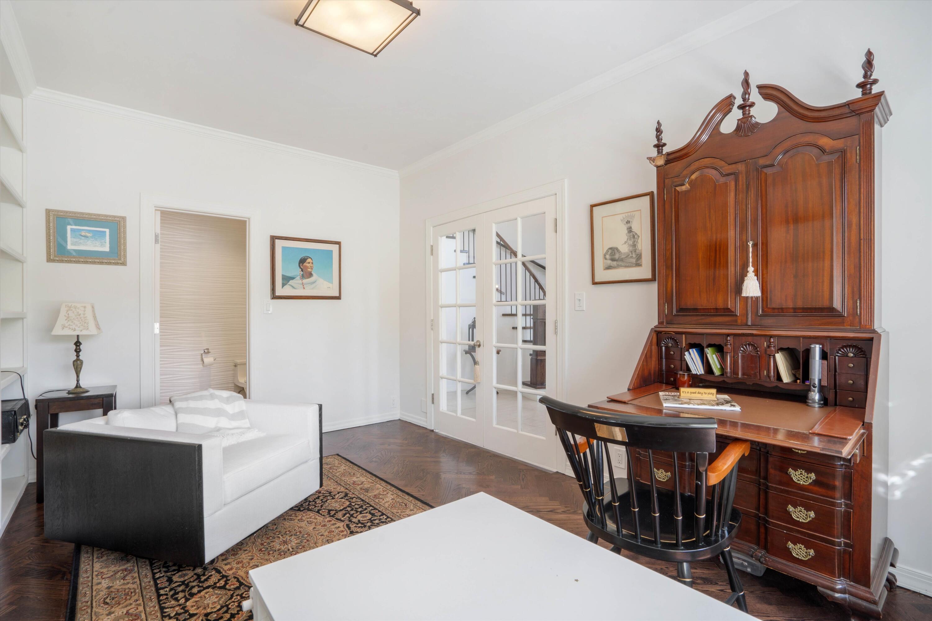 11119 Inverness Court NE