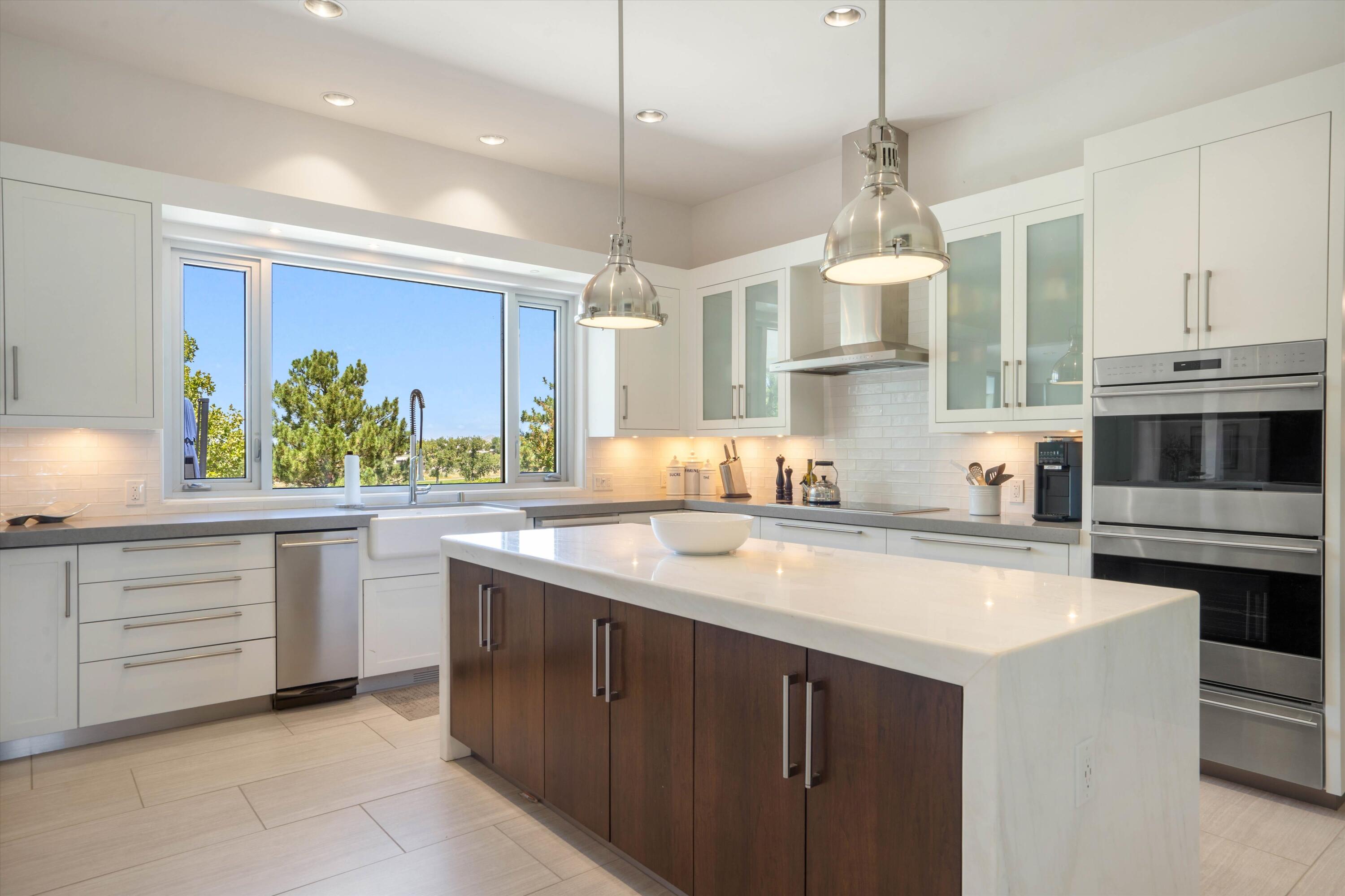 11119 Inverness Court NE