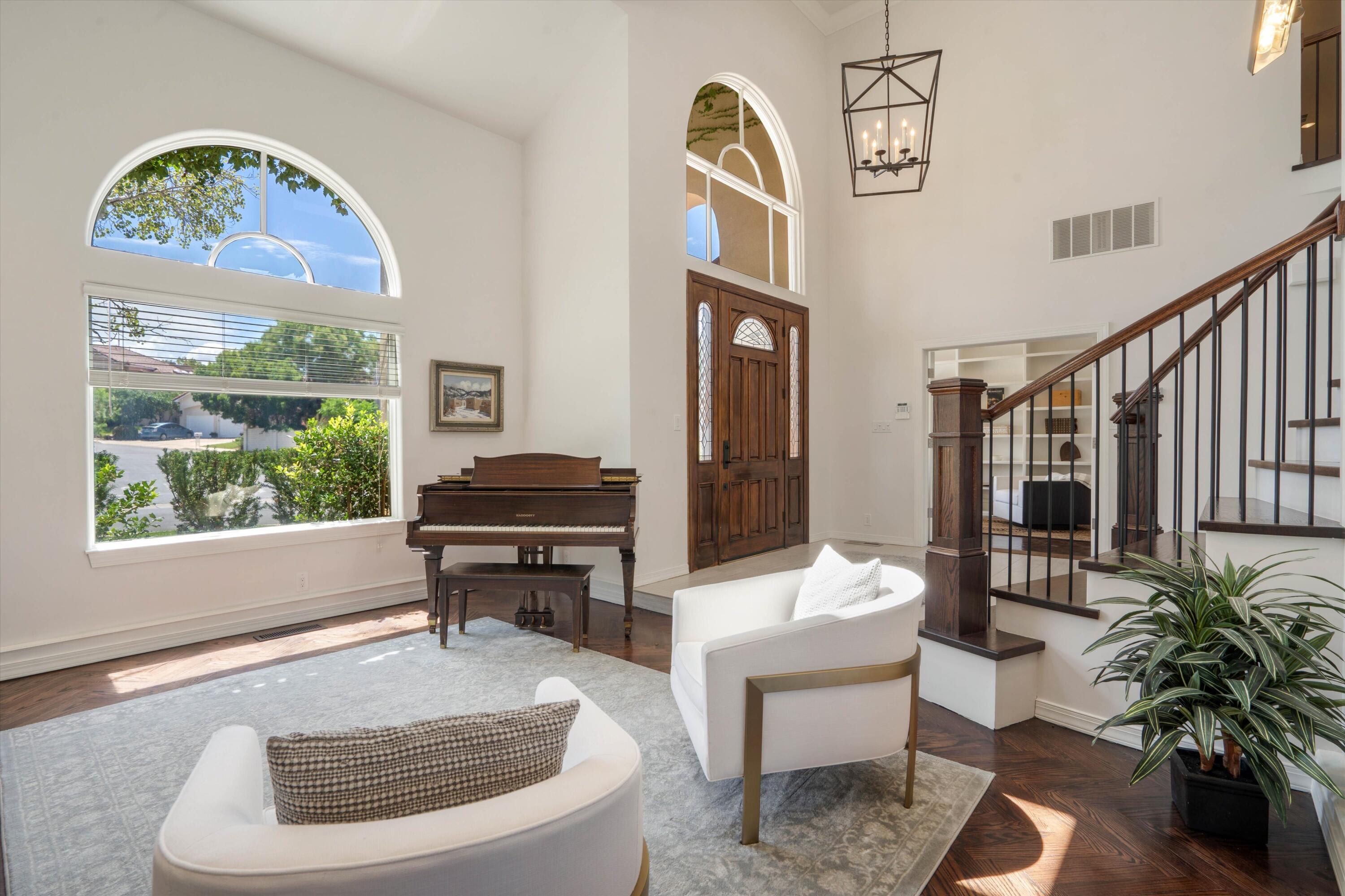 11119 Inverness Court NE