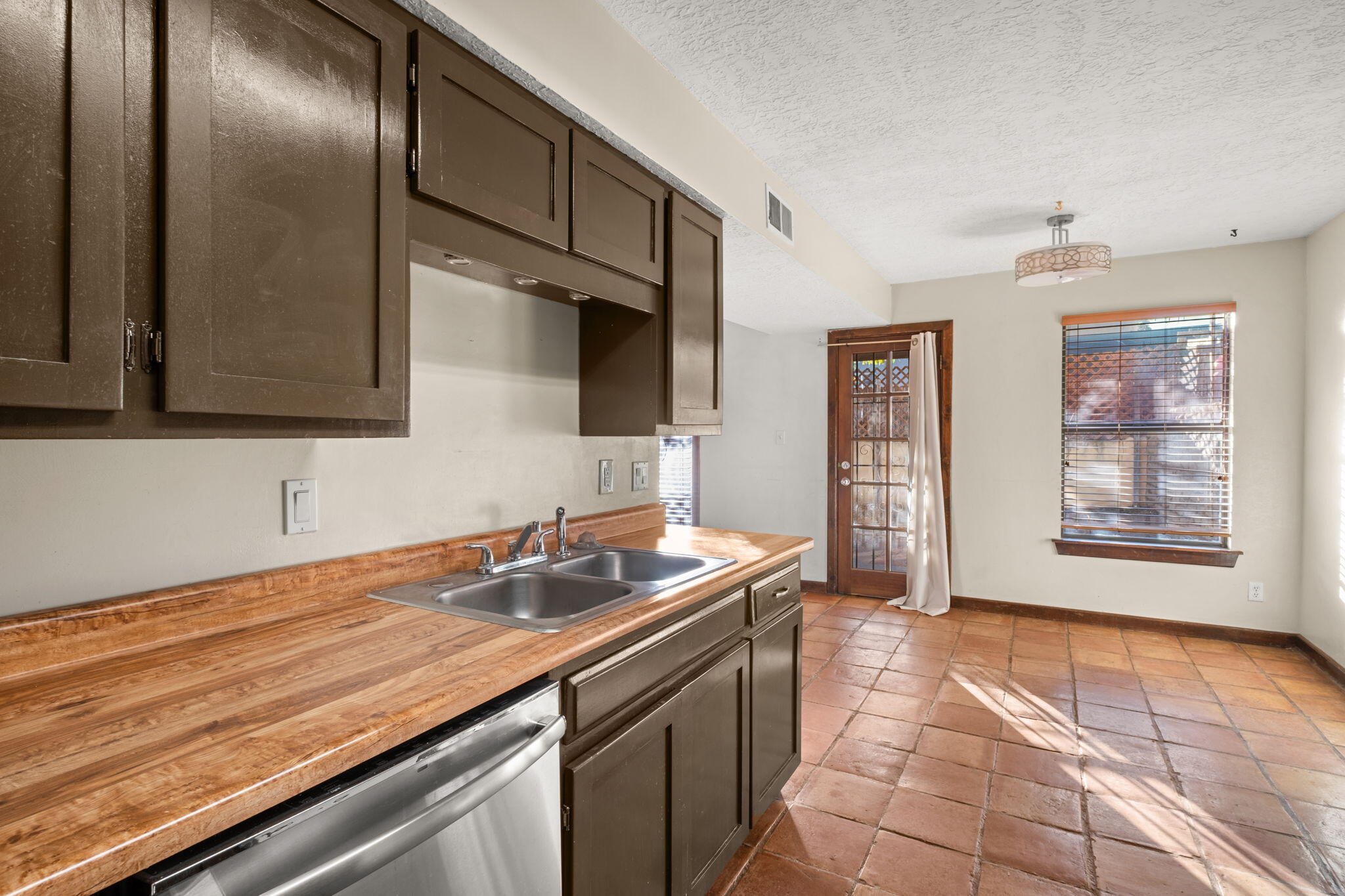 2943 Estrella Brillante Street NW