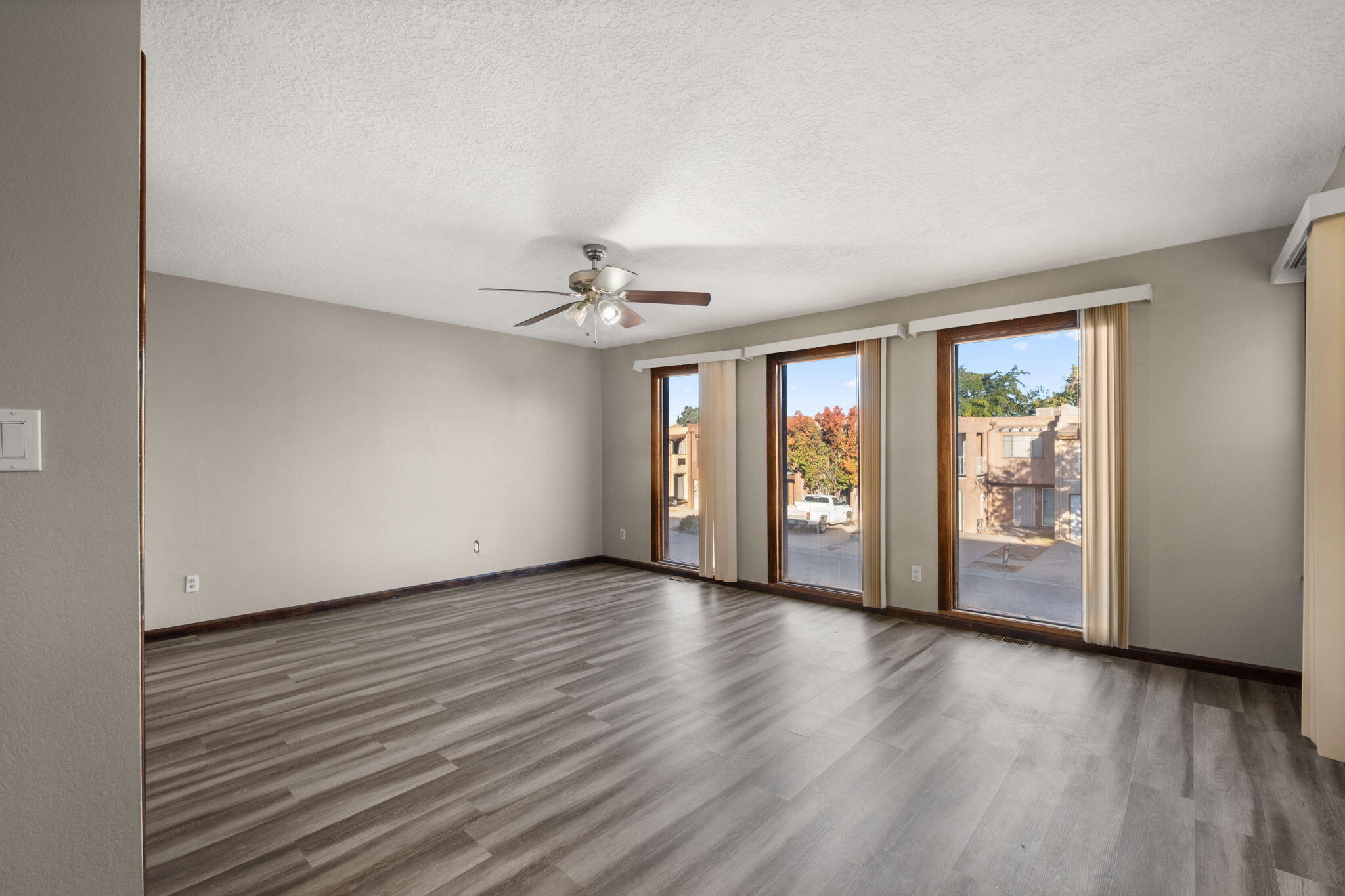 2943 Estrella Brillante Street NW