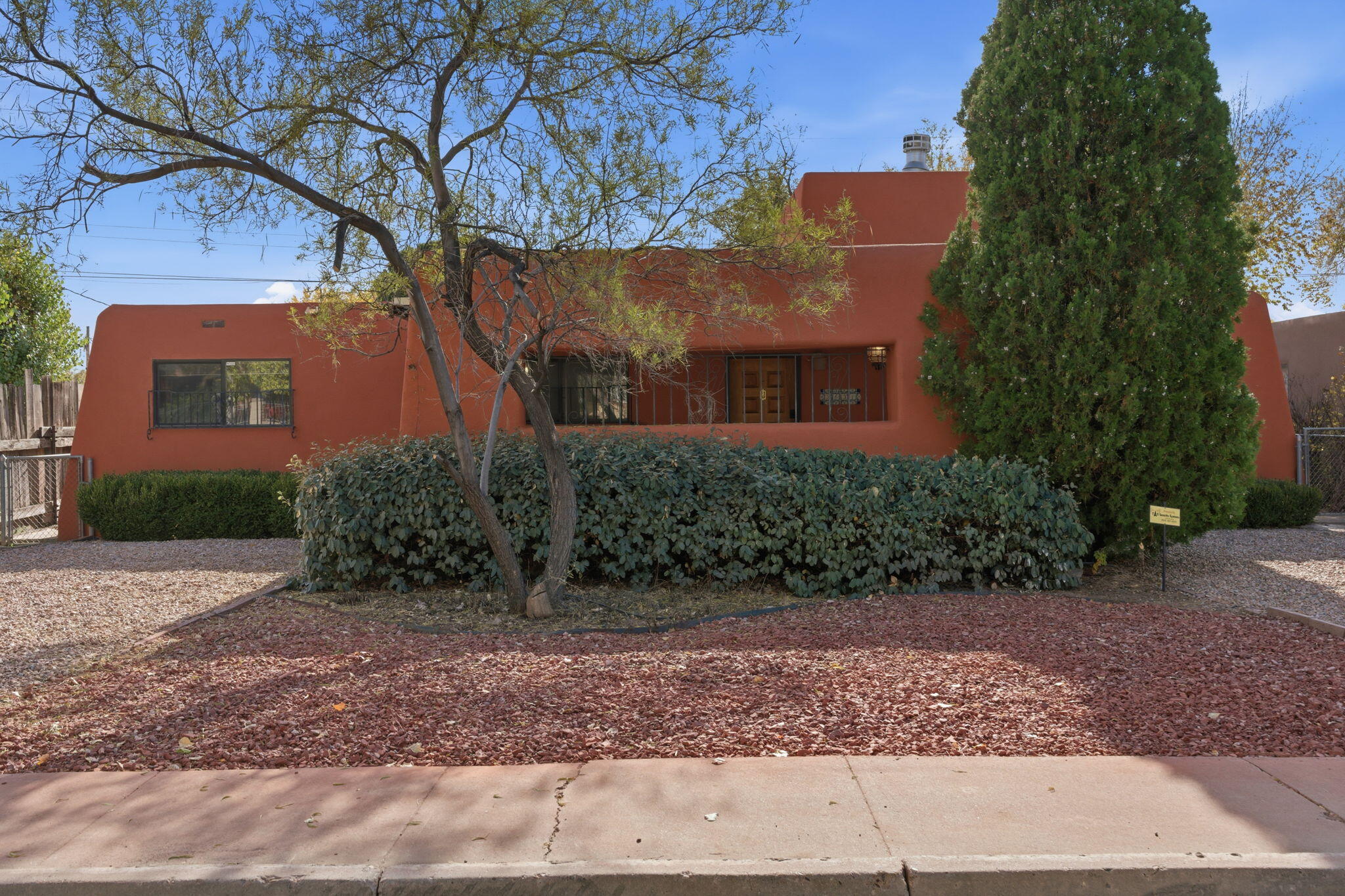 2634 Oro Vista Road NW