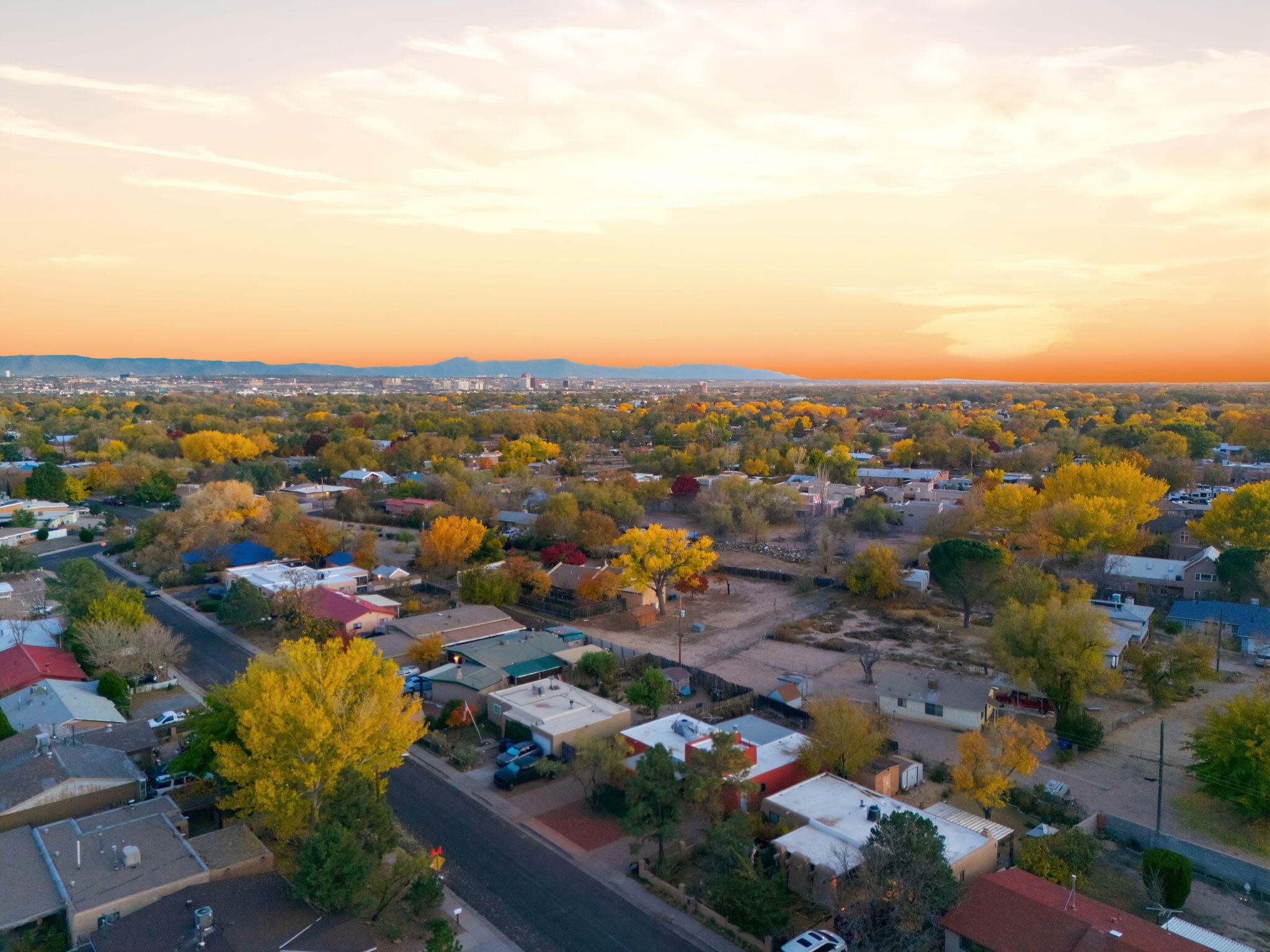 2634 Oro Vista Road NW