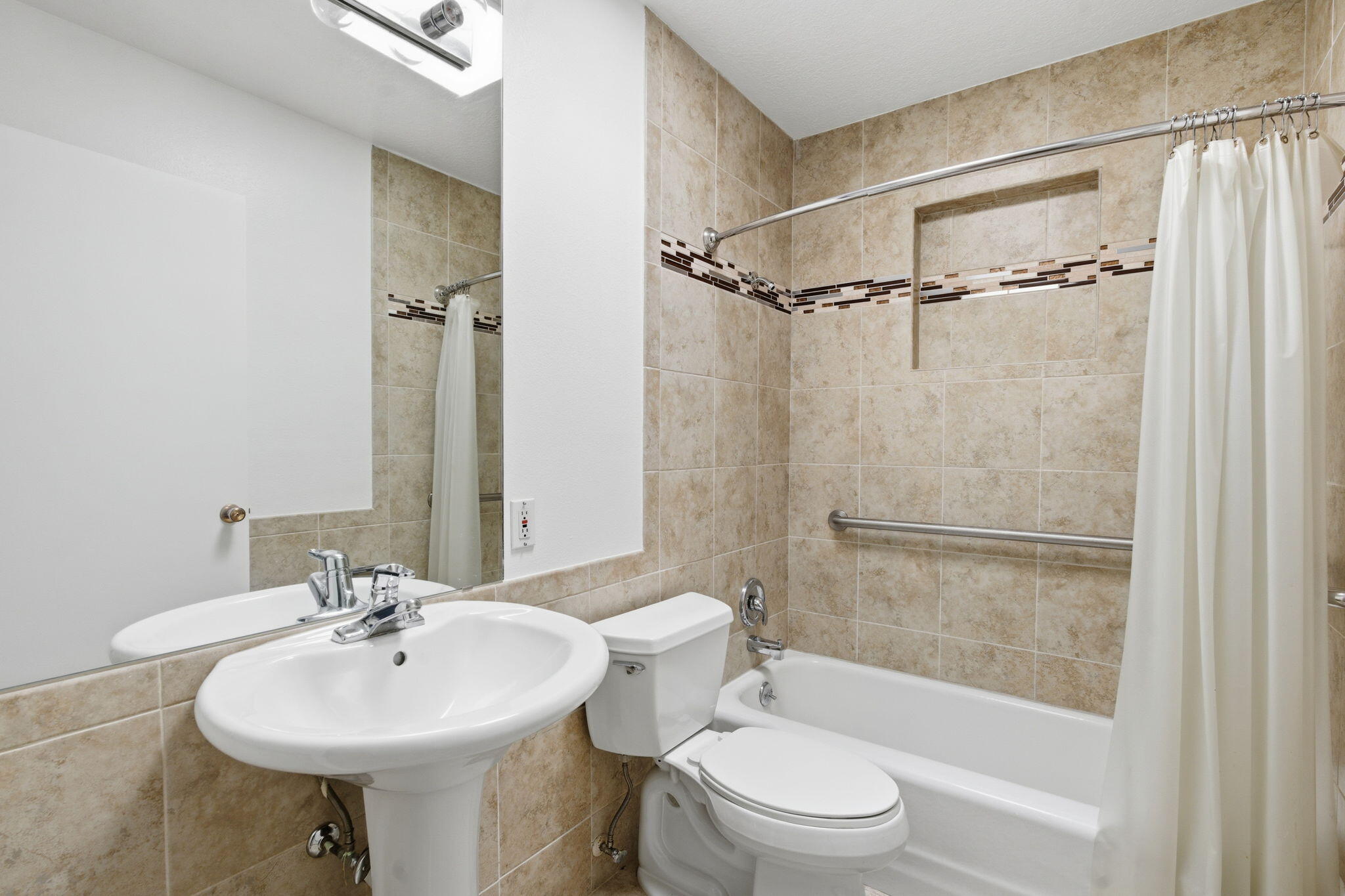 2634 Oro Vista Road NW