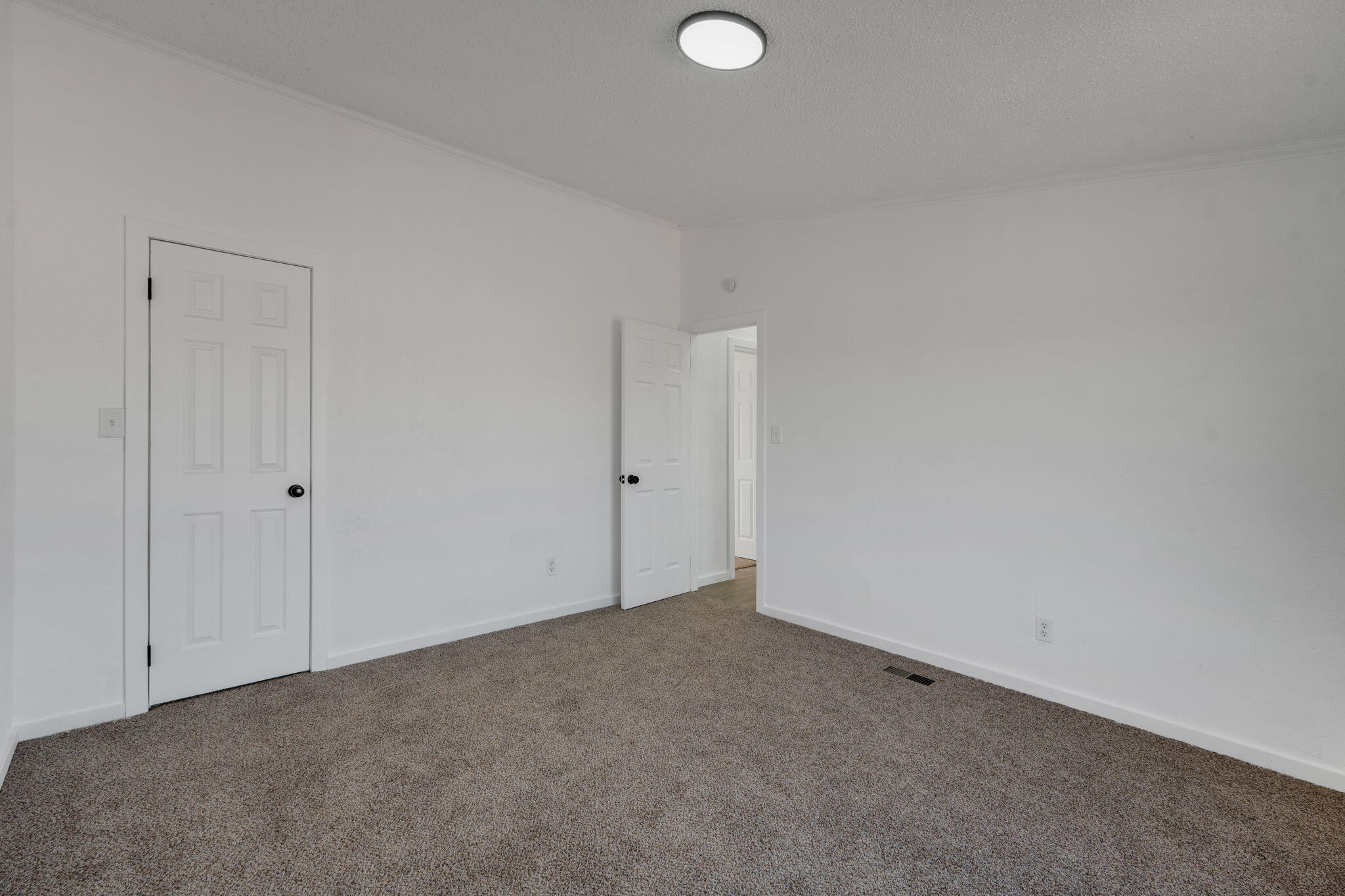 67 Highland Boulevard