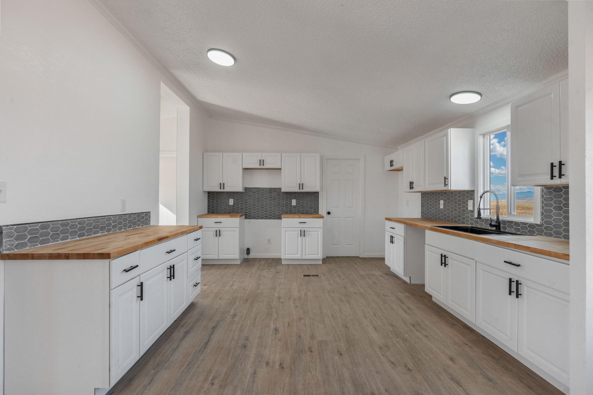 67 Highland Boulevard