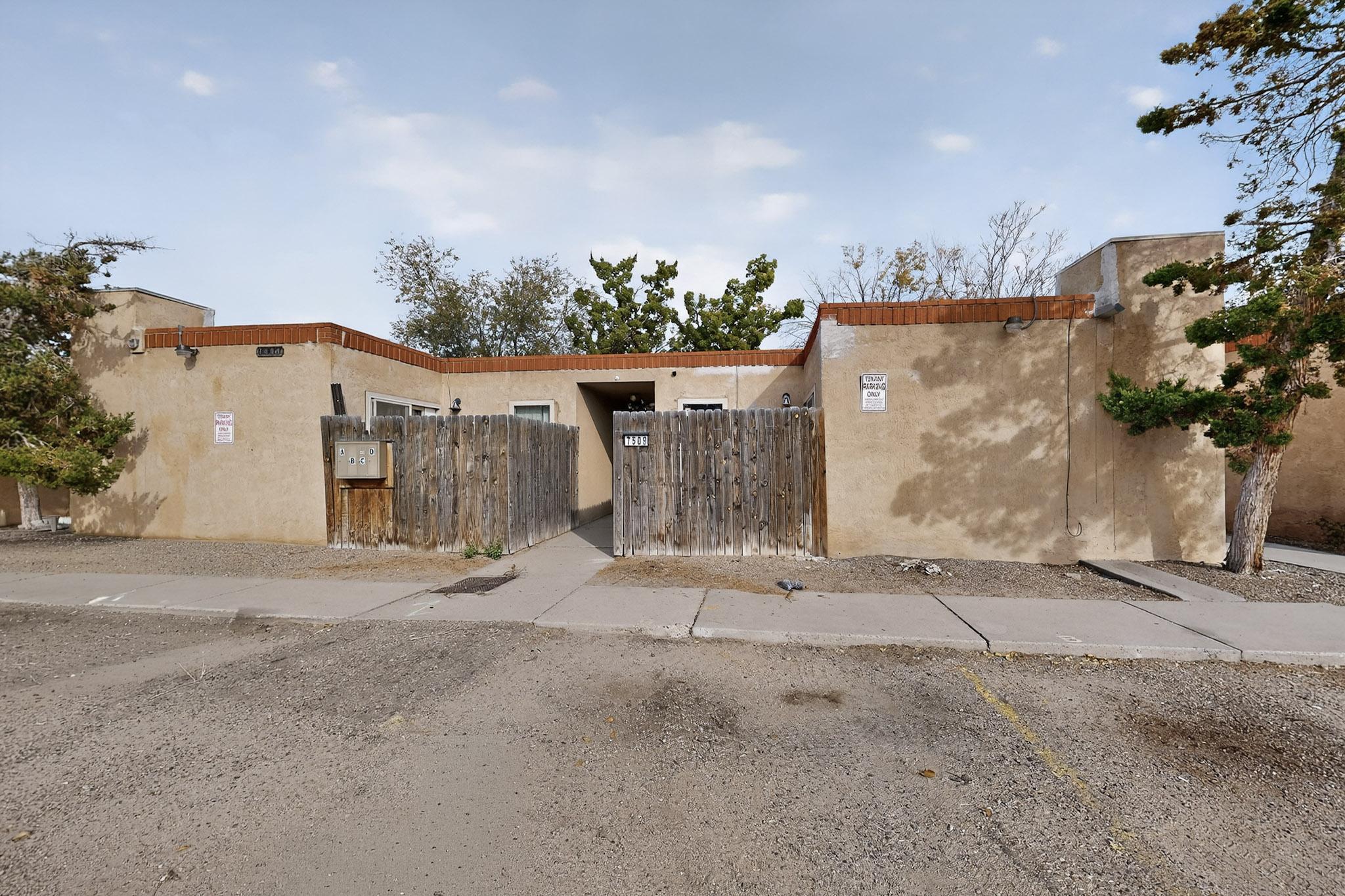 7509 Pennsylvania Lane NE