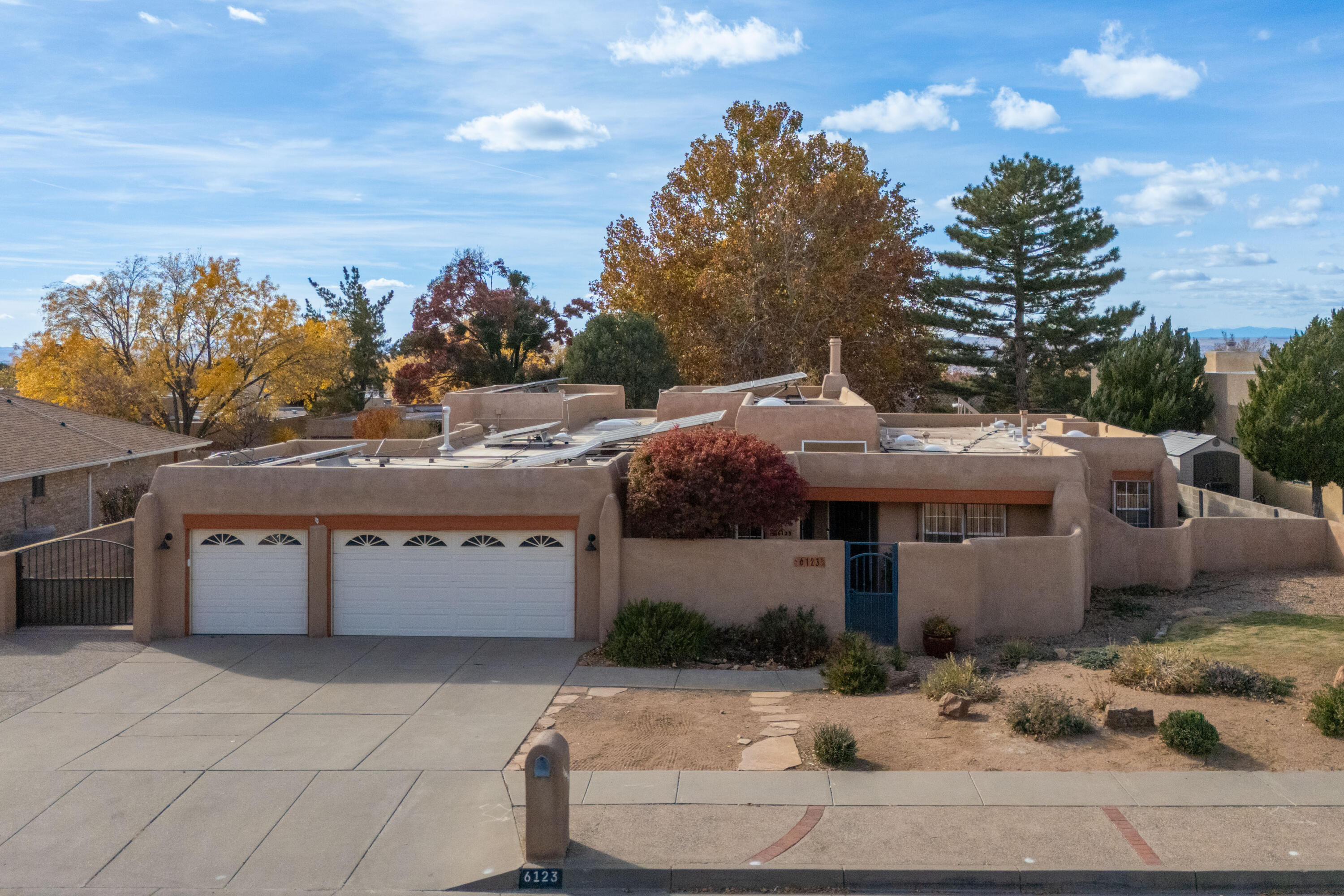 6123 Casa De Vida NE