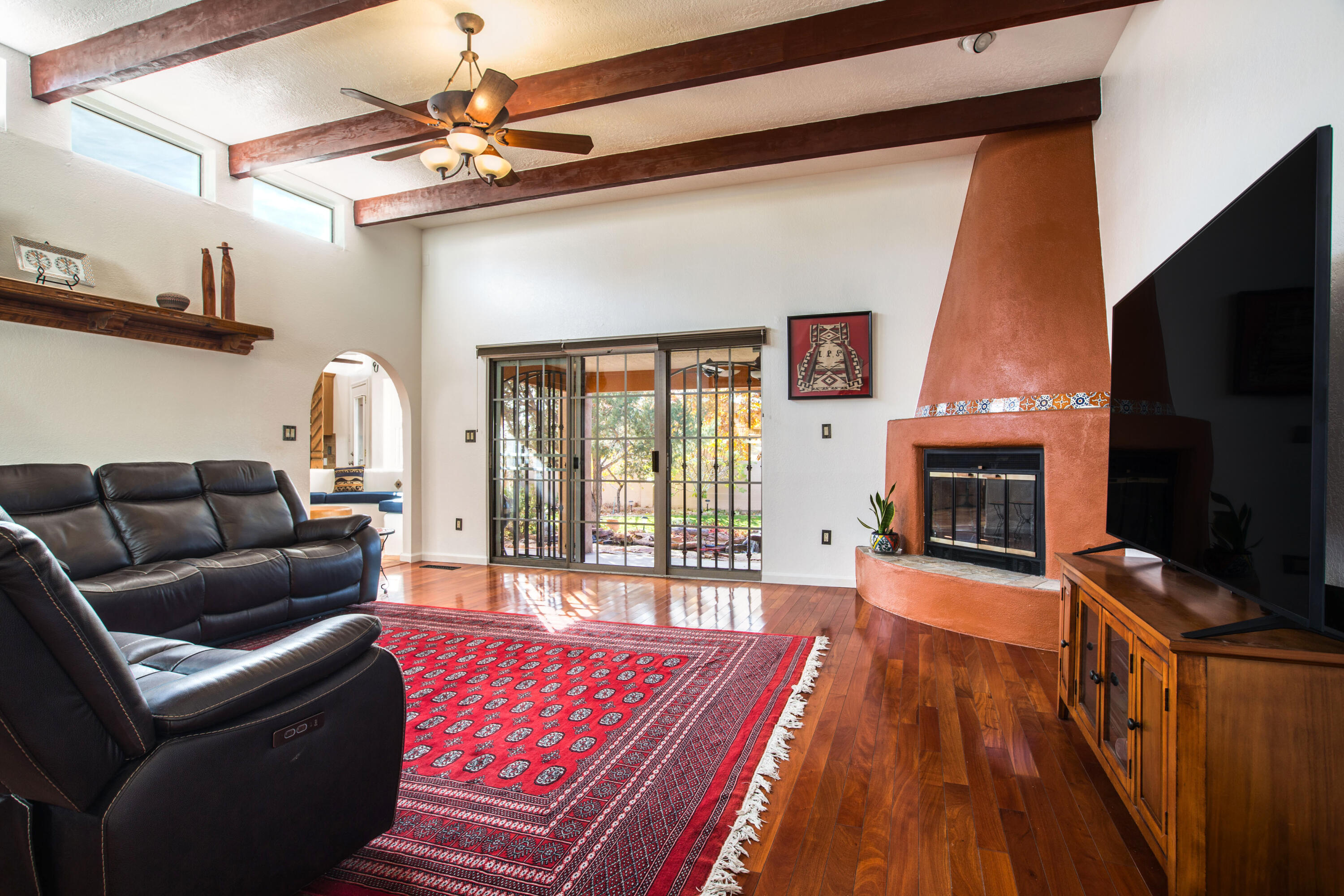 6123 Casa De Vida NE