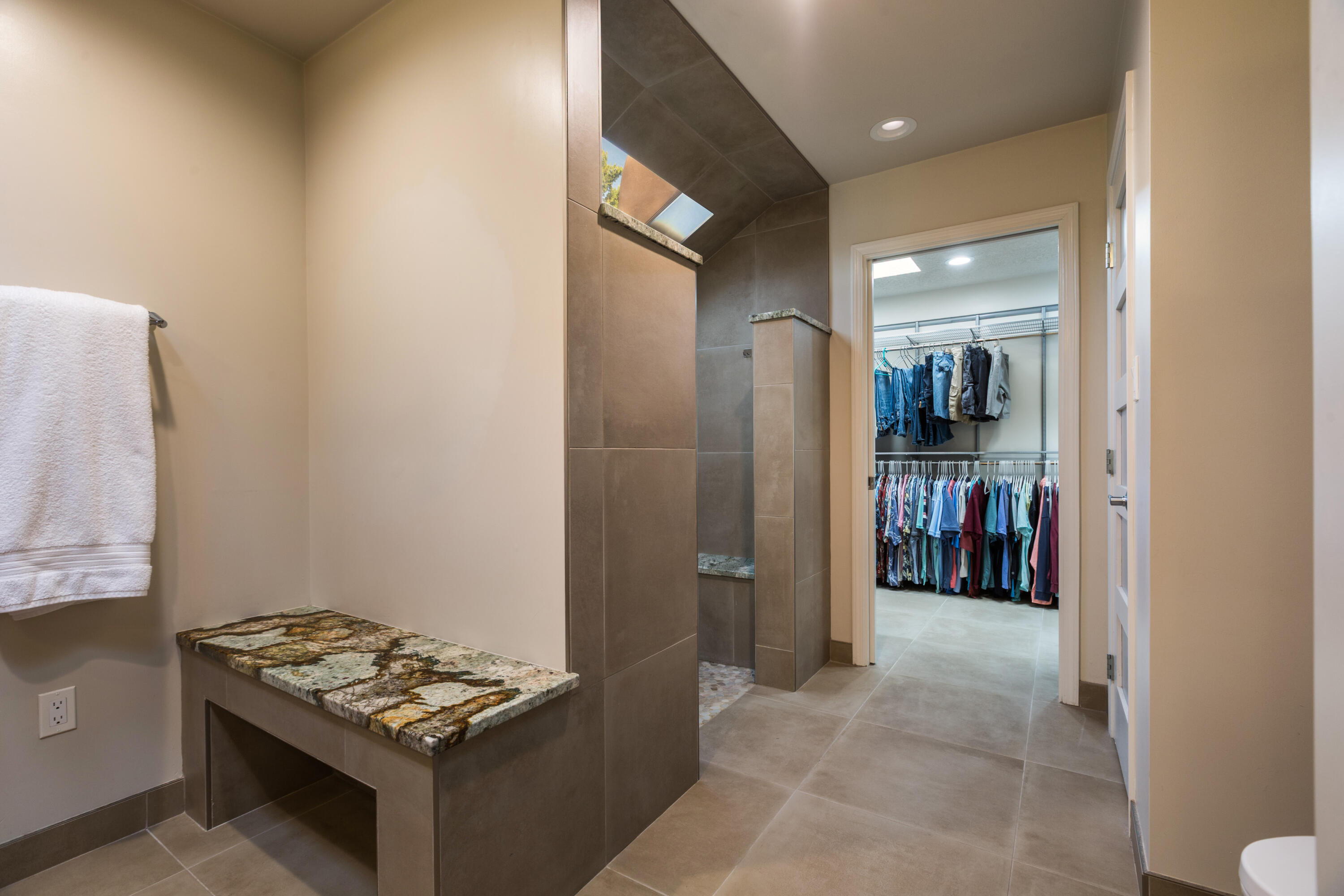 6123 Casa De Vida NE