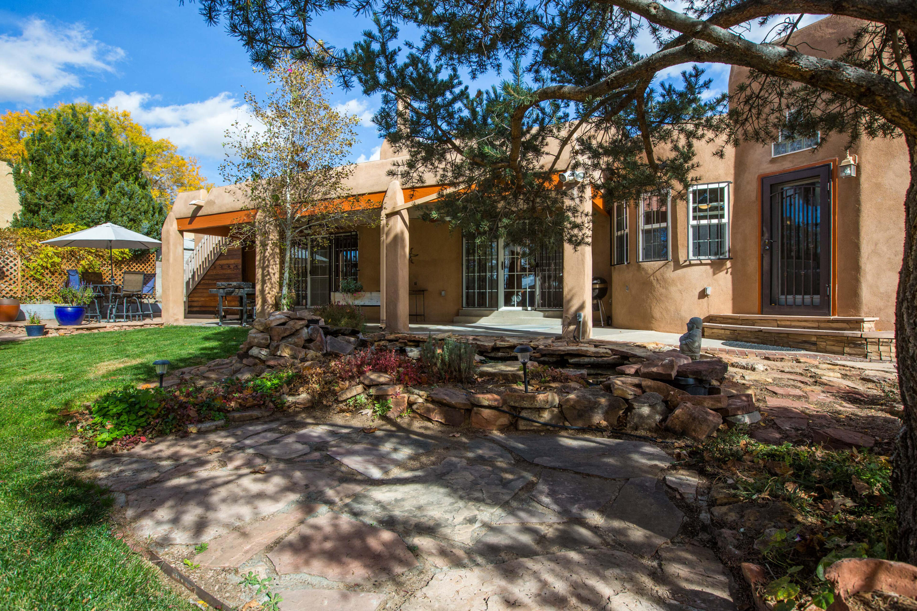 6123 Casa De Vida NE