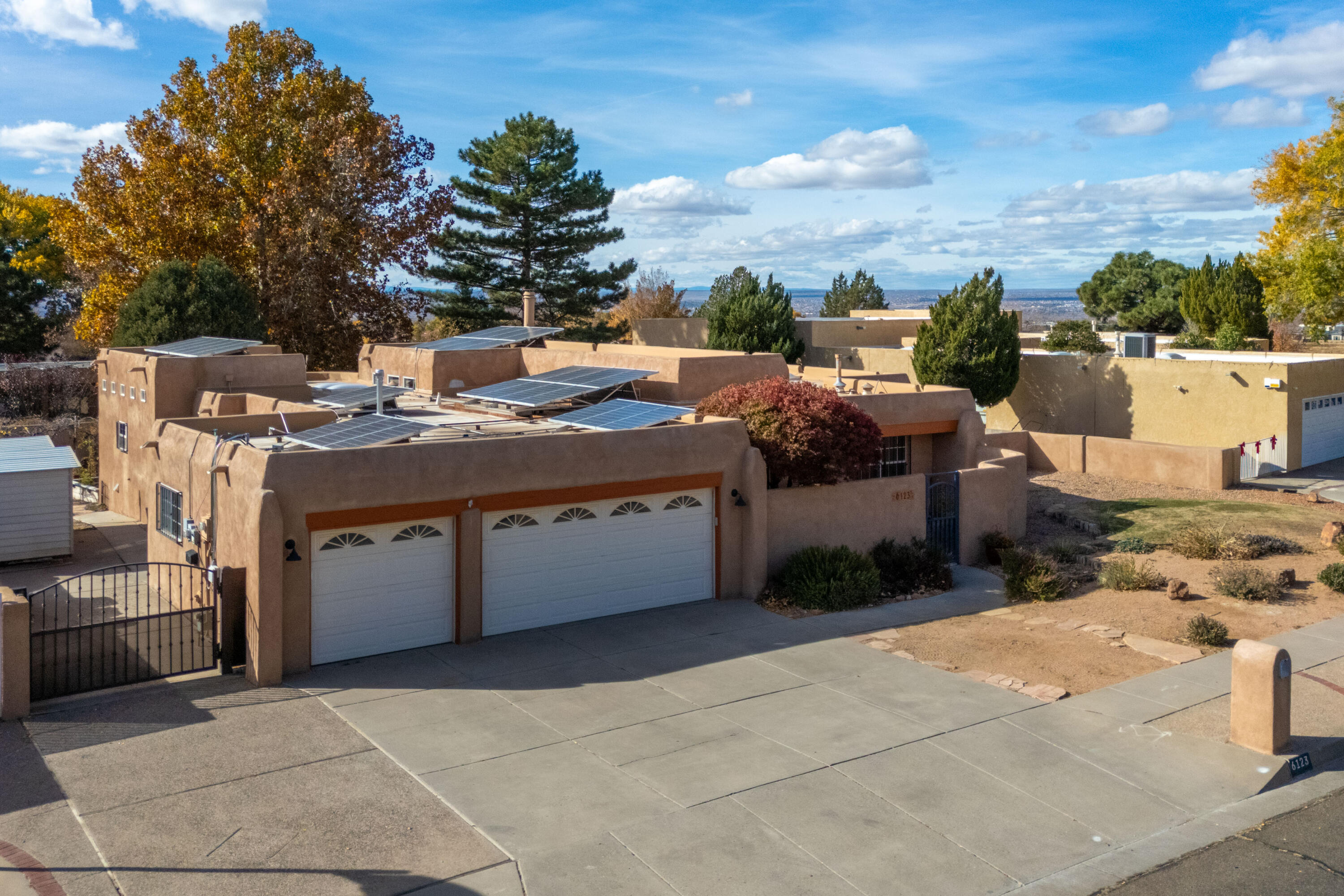 6123 Casa De Vida NE