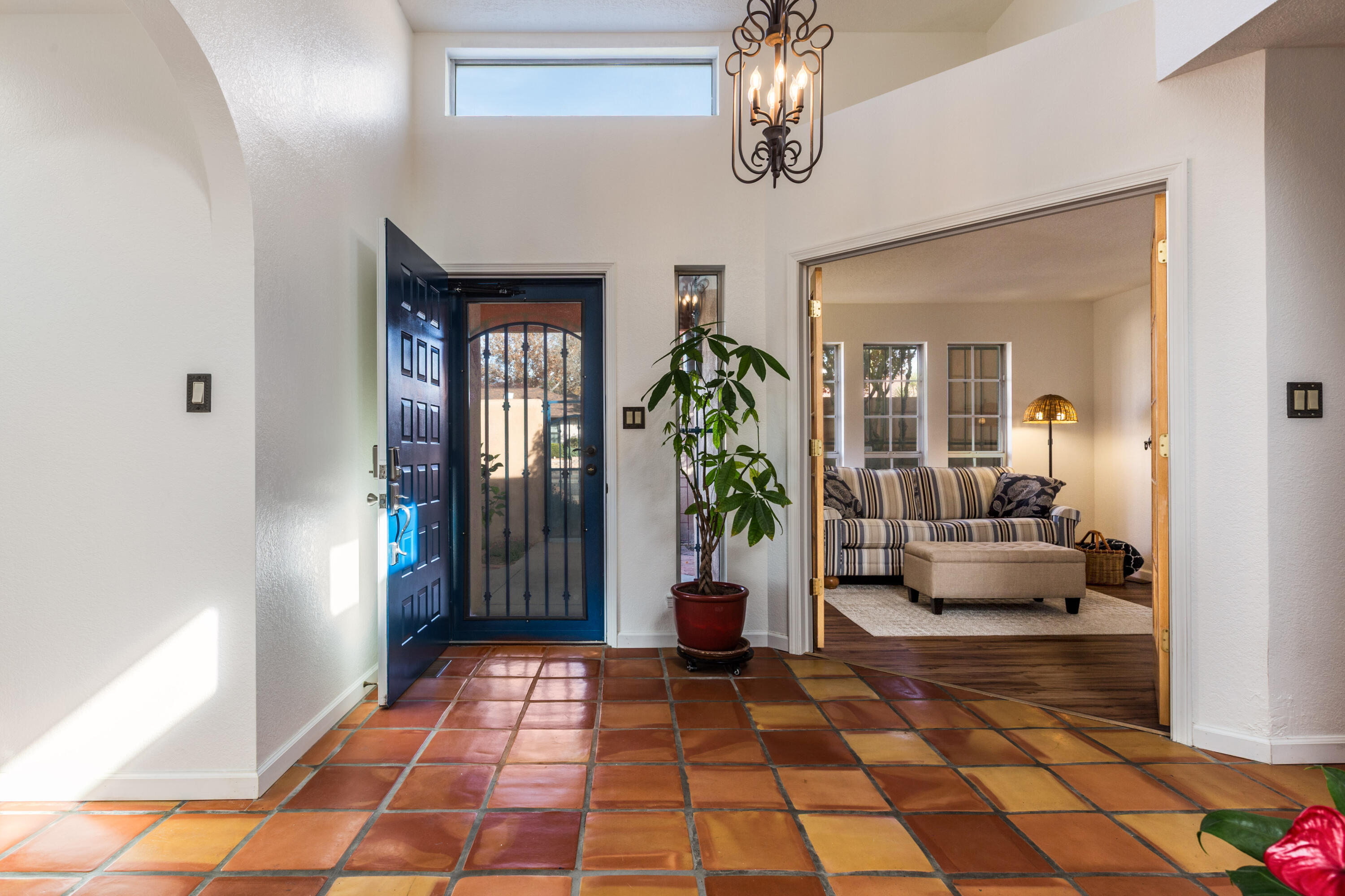 6123 Casa De Vida NE