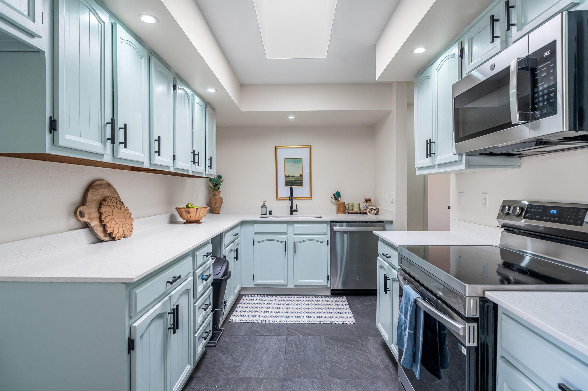 1701 Miracerros Place NE