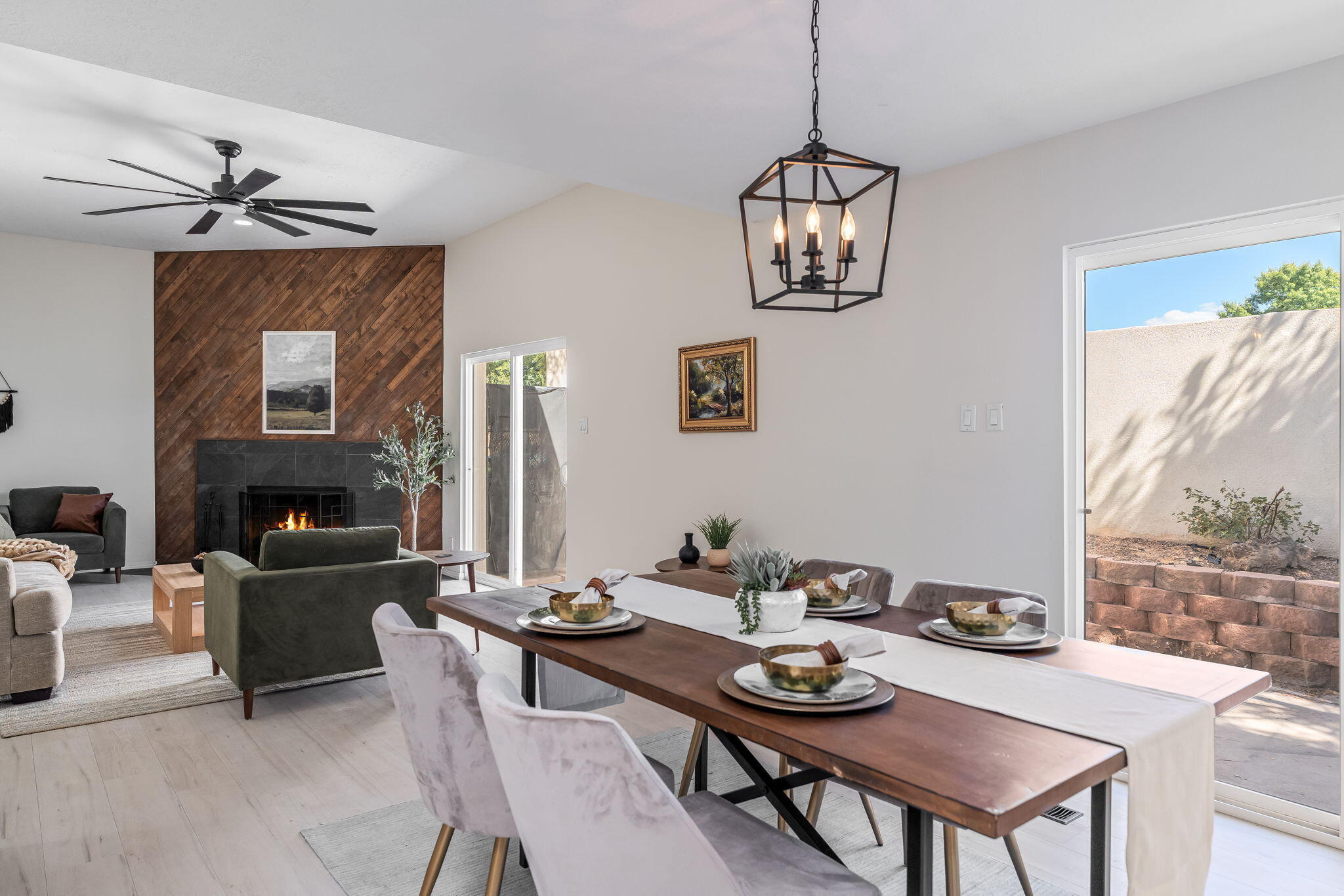 1701 Miracerros Place NE