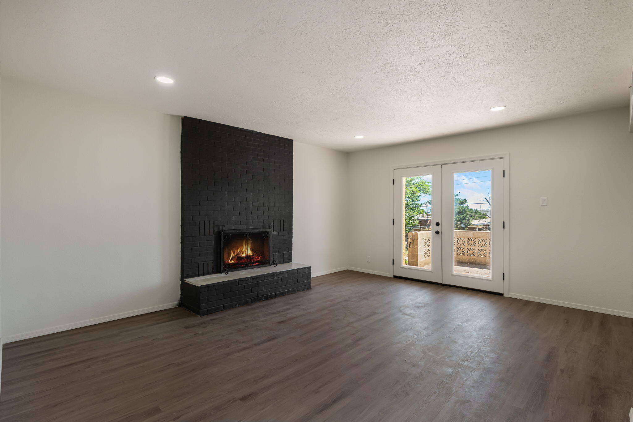 5608 Drake Avenue NW