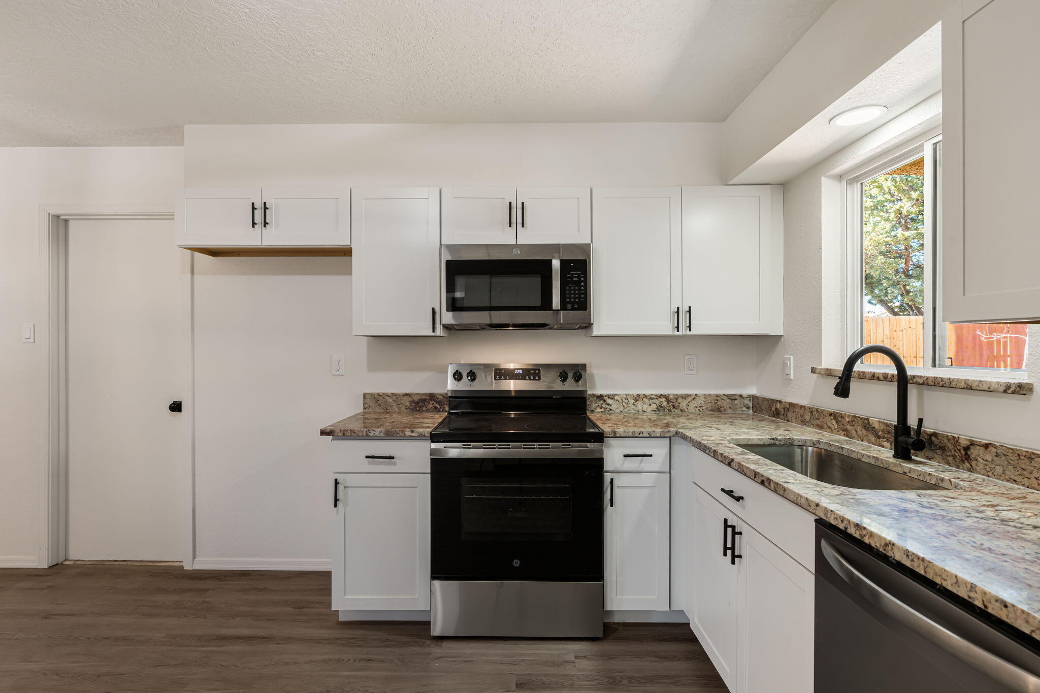 5608 Drake Avenue NW