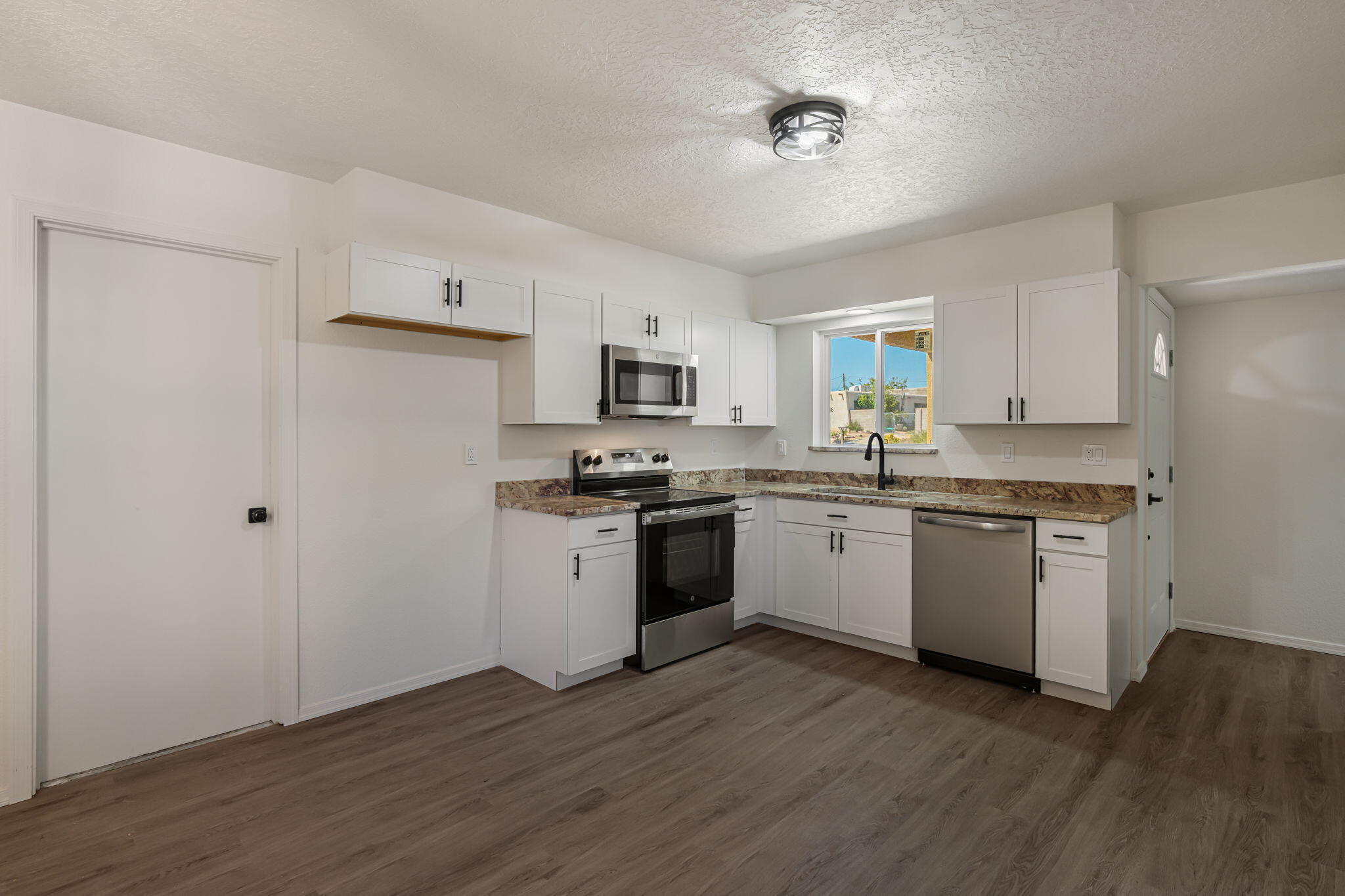 5608 Drake Avenue NW