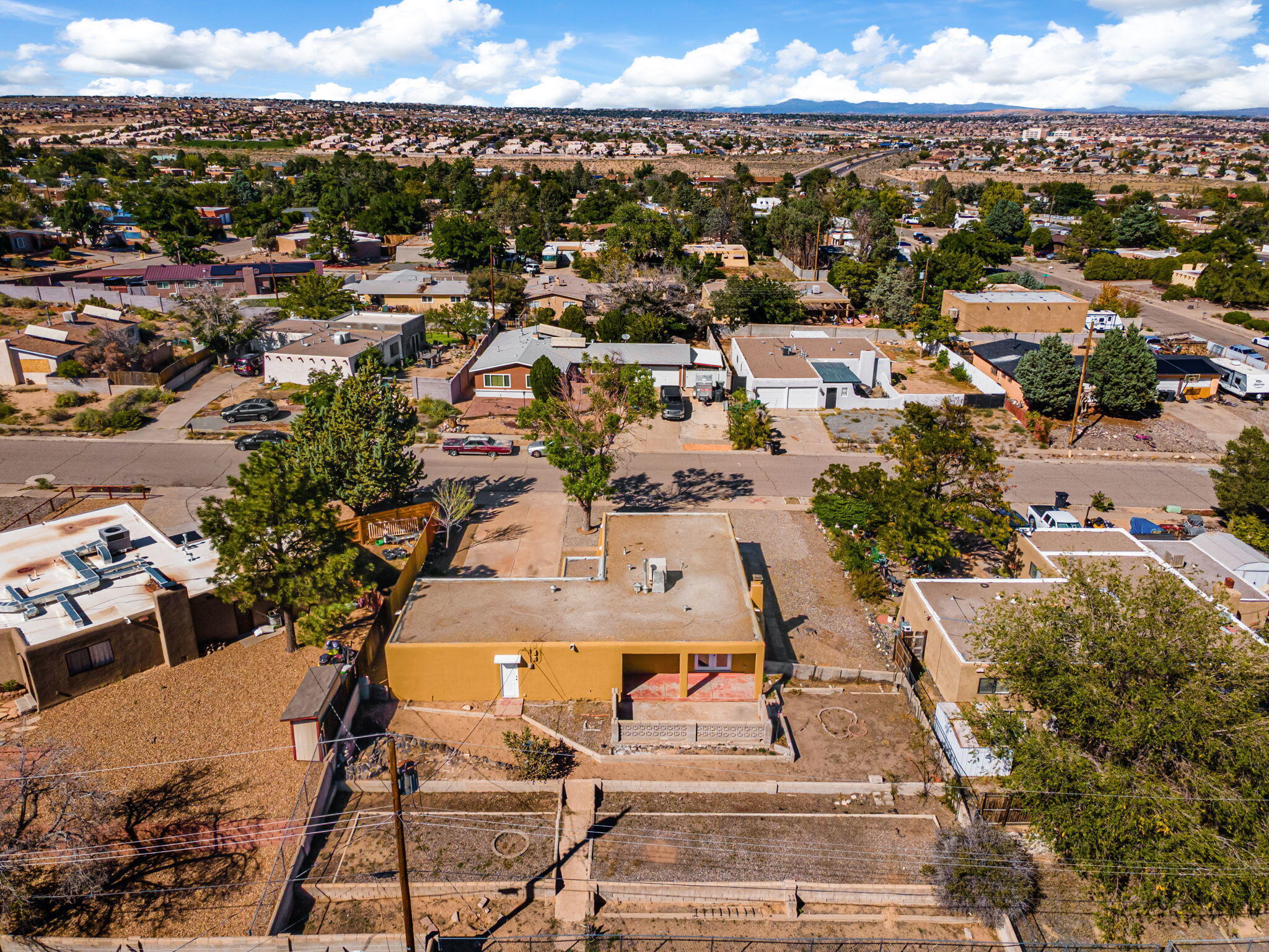 5608 Drake Avenue NW