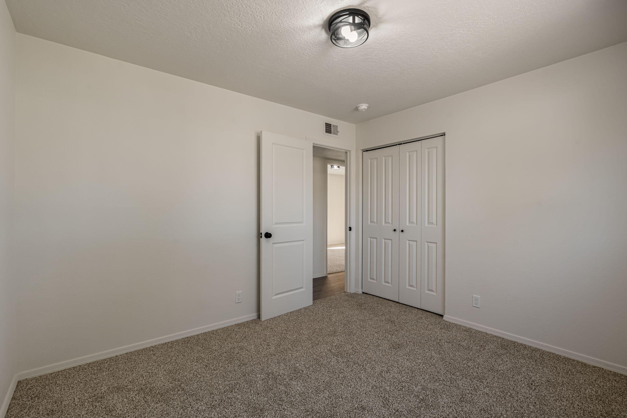 5608 Drake Avenue NW