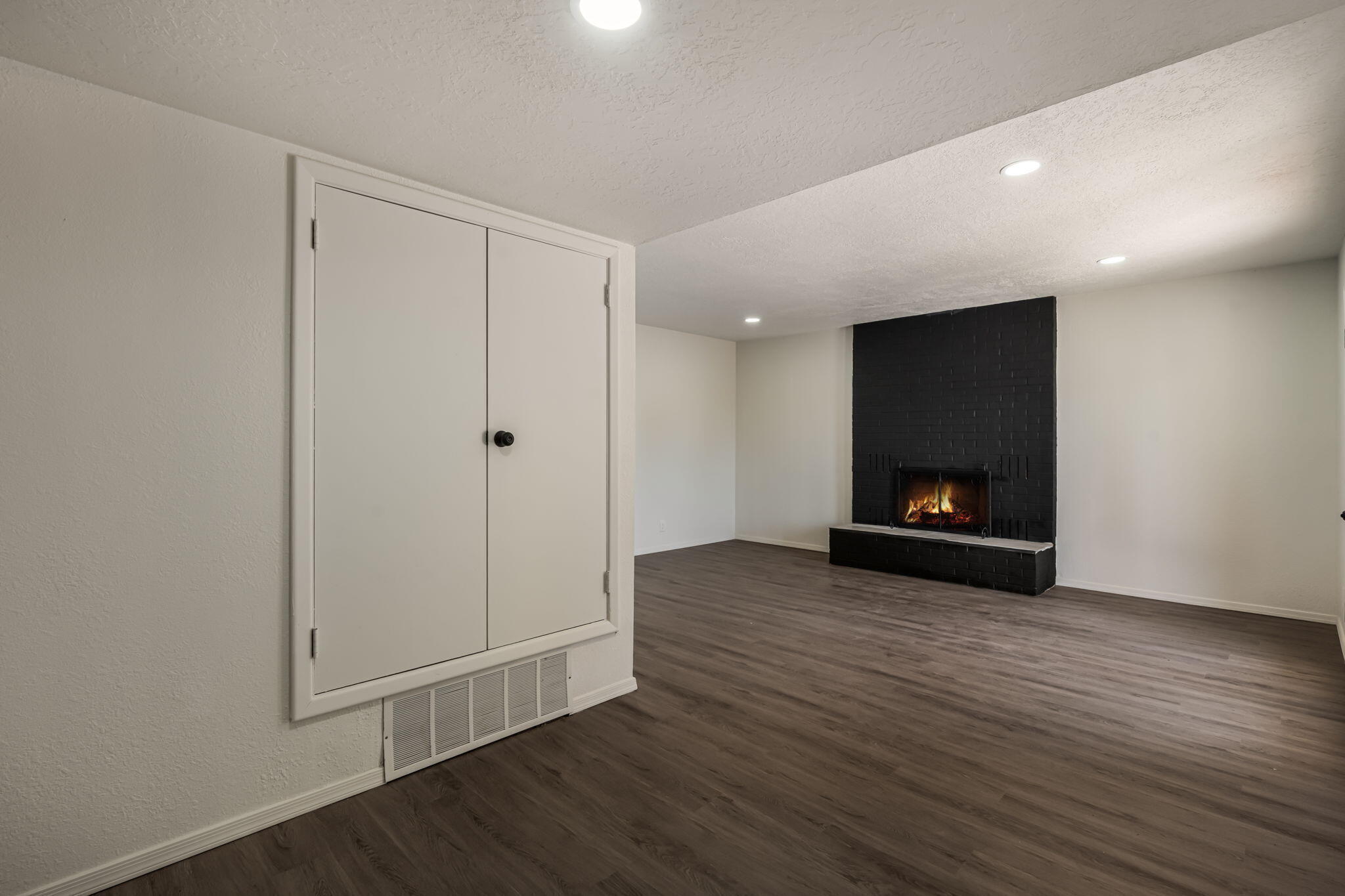 5608 Drake Avenue NW