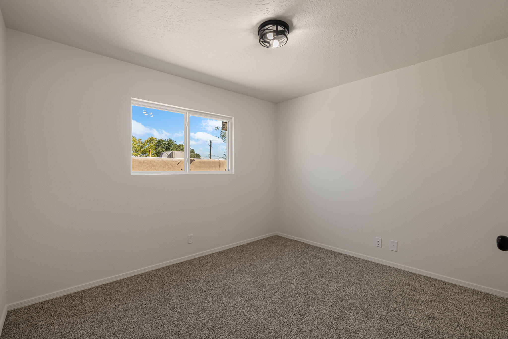 5608 Drake Avenue NW