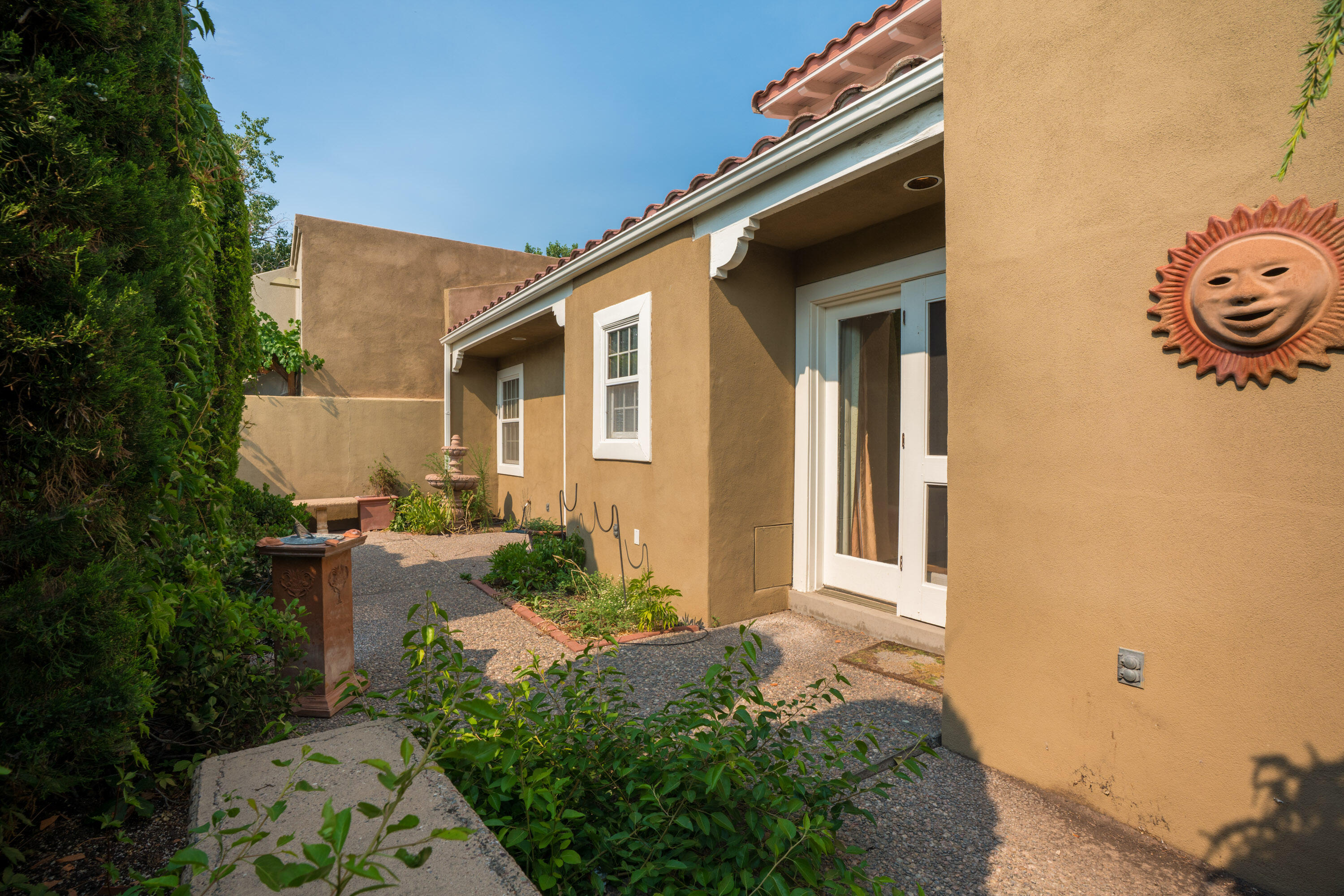 1509 Plaza Encantada NW