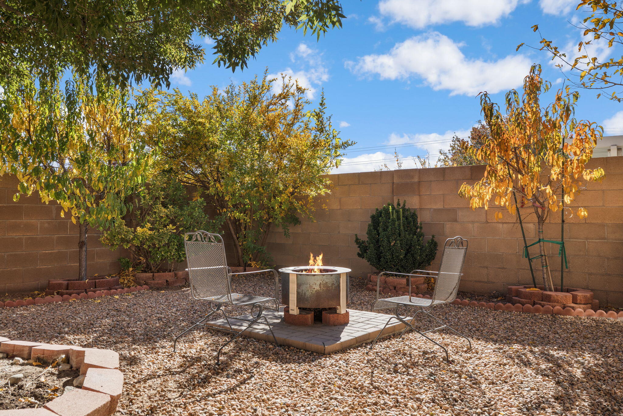 8620 Casa Verde Avenue NW