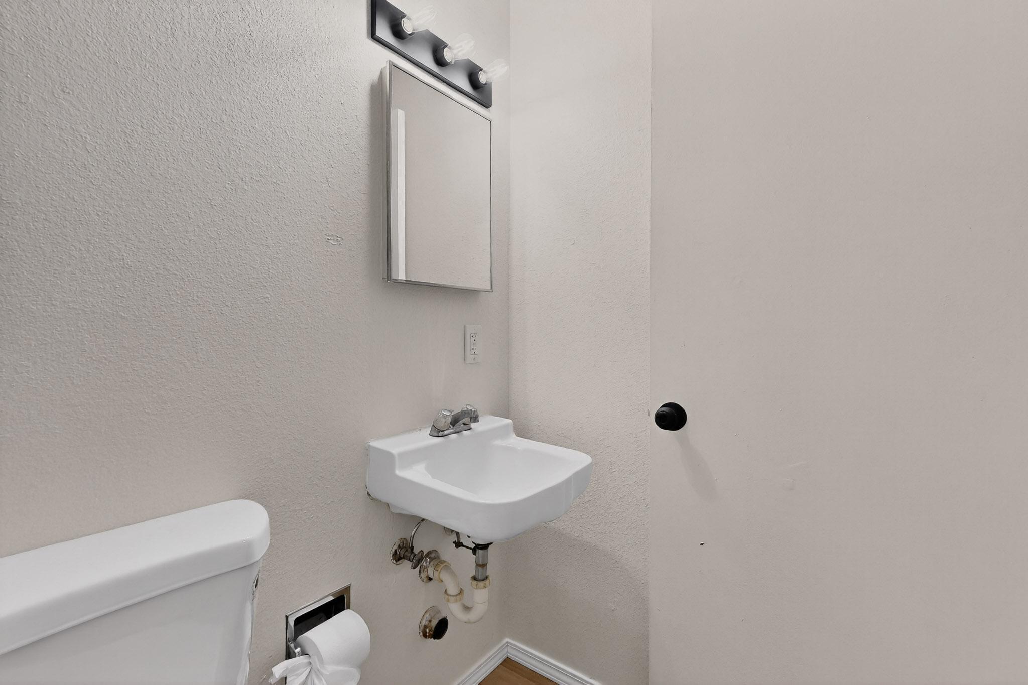 3325 Corona Drive NW