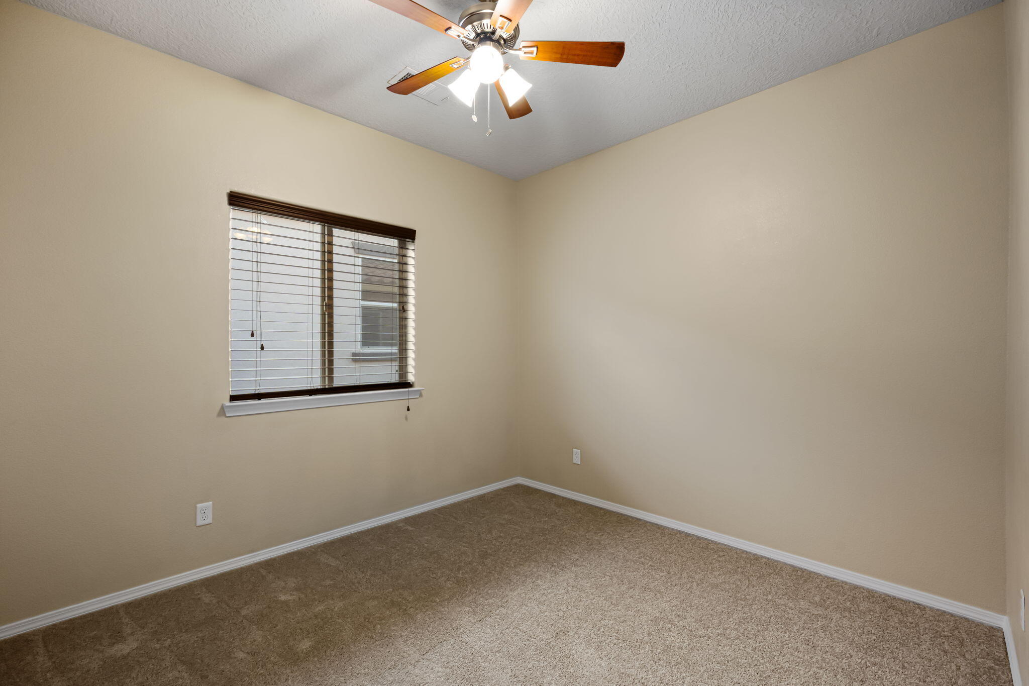 1628 Summer Breeze Drive NW