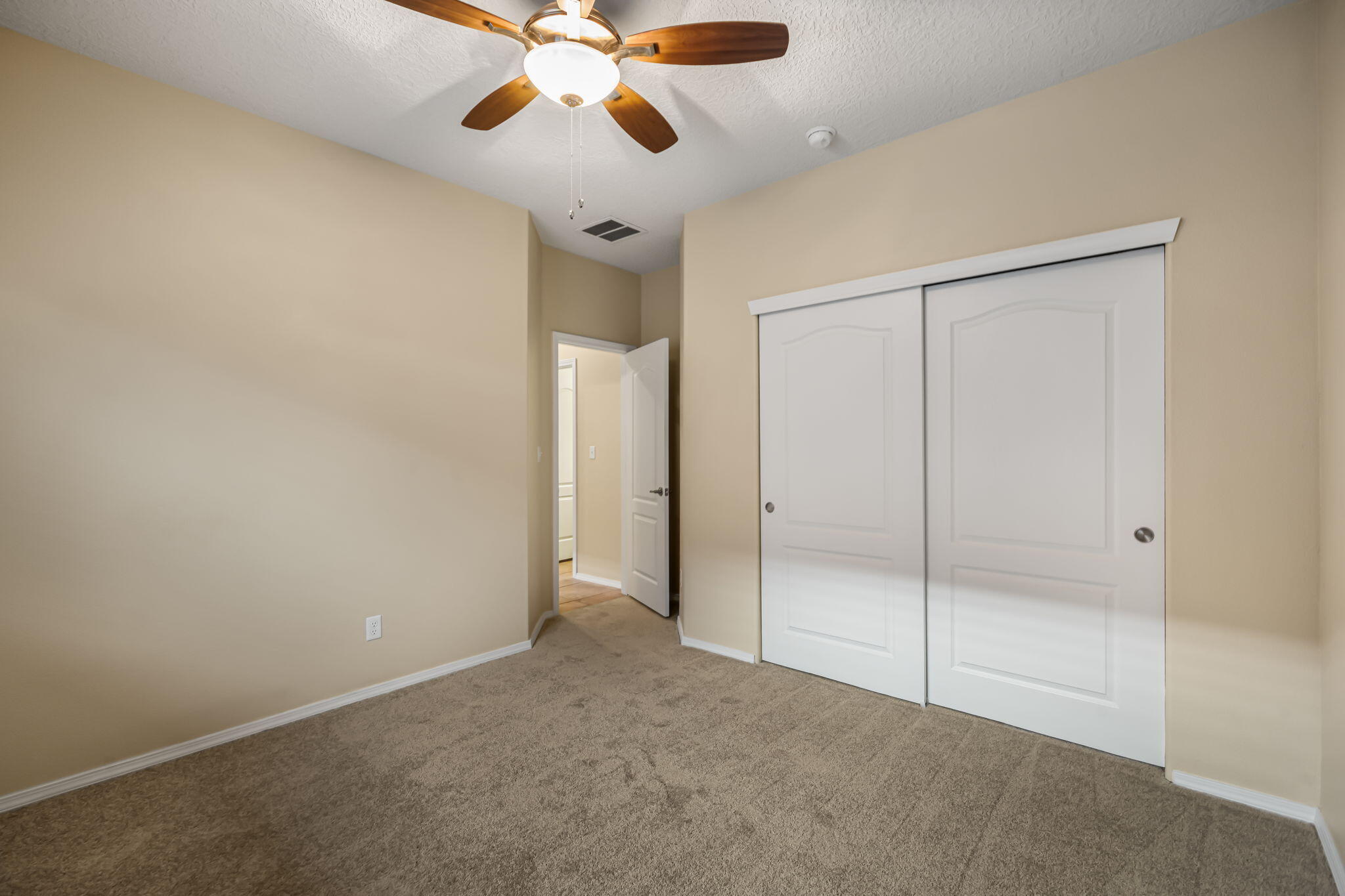 1628 Summer Breeze Drive NW