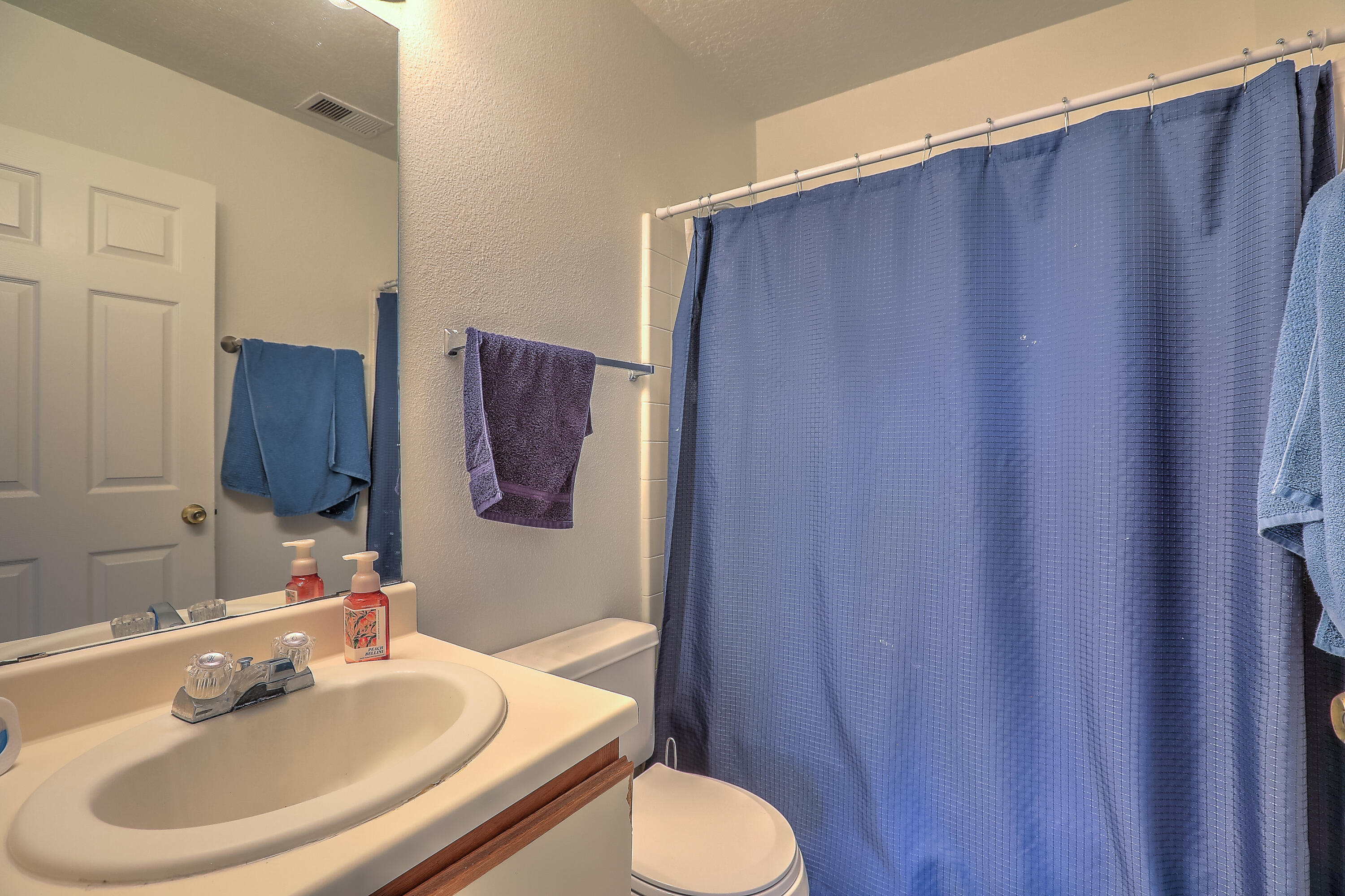 1062 Cactus Drive NE