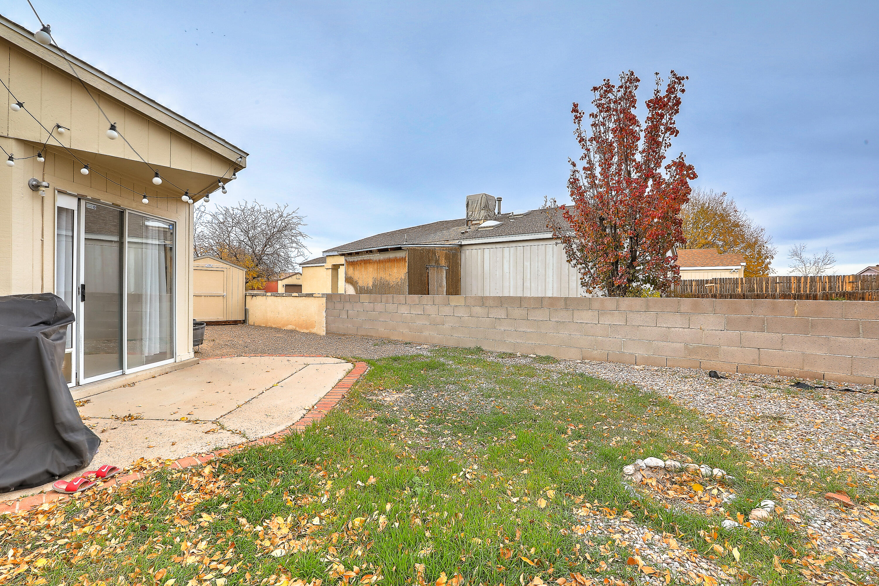 1062 Cactus Drive NE