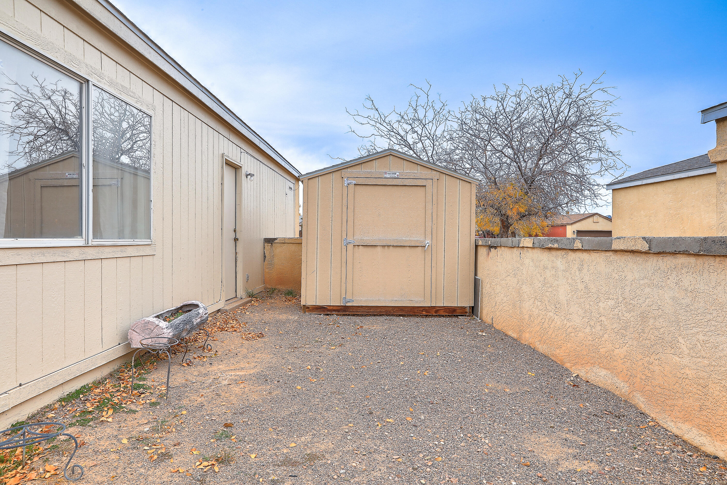 1062 Cactus Drive NE