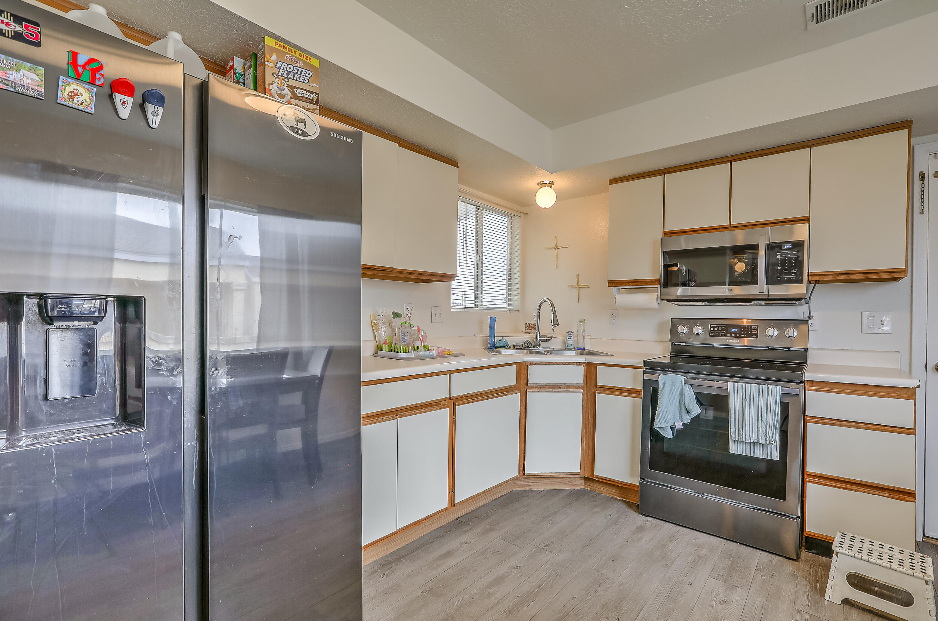 1062 Cactus Drive NE