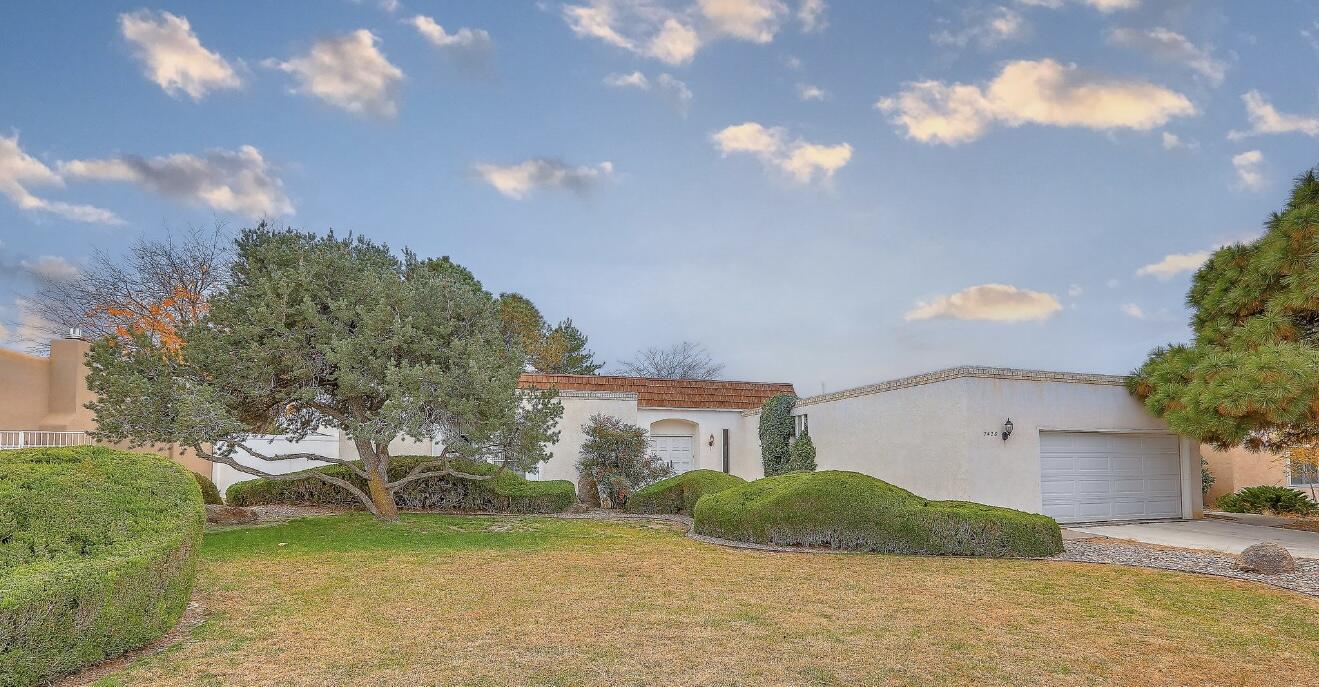 742 N Gila Road NE