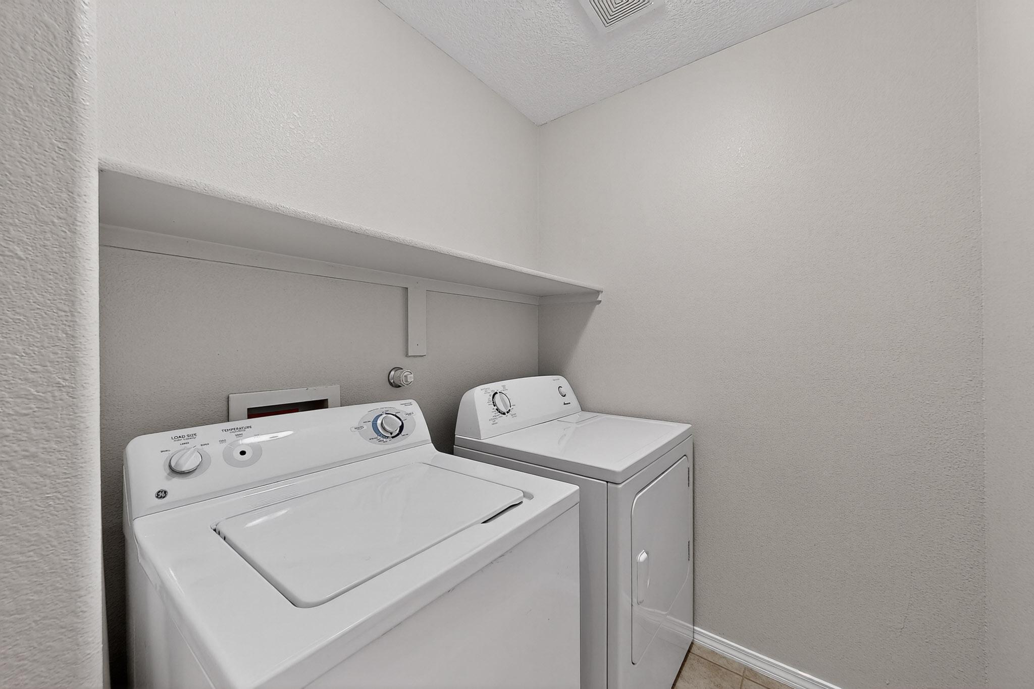 2229 CORTINA Loop SE