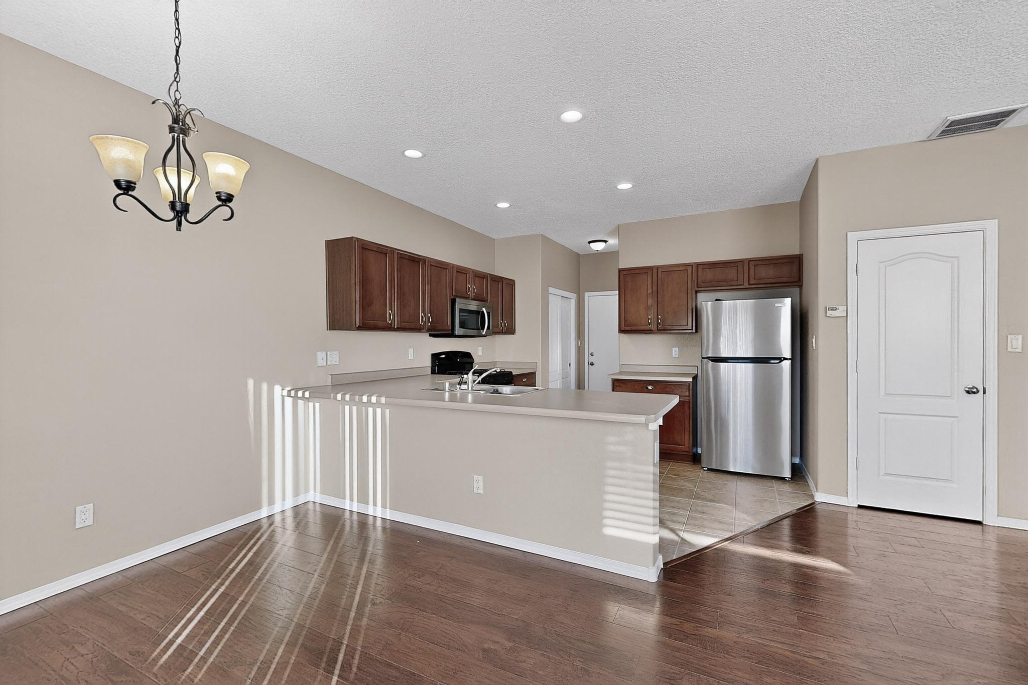 2229 CORTINA Loop SE