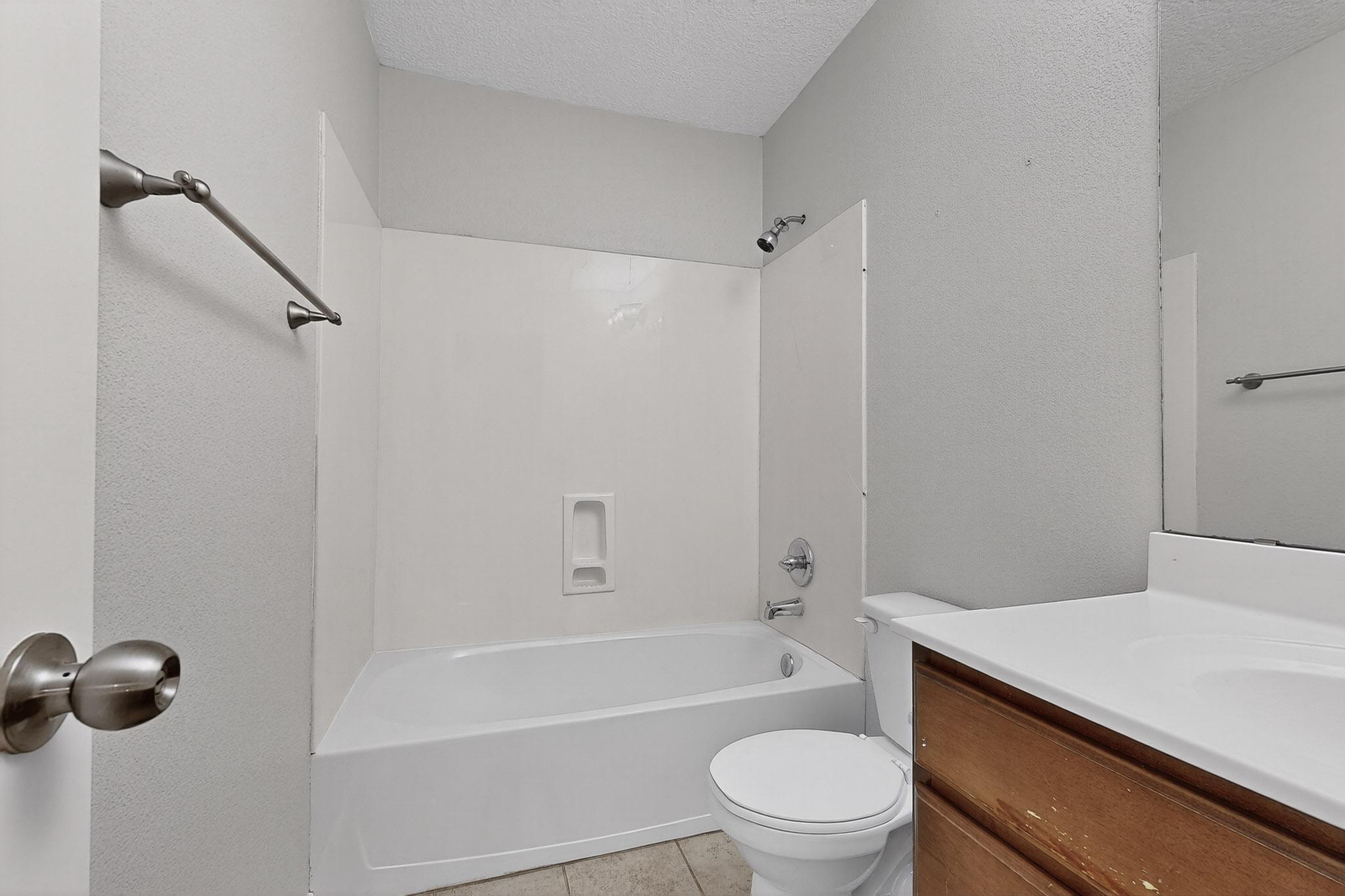 2229 CORTINA Loop SE