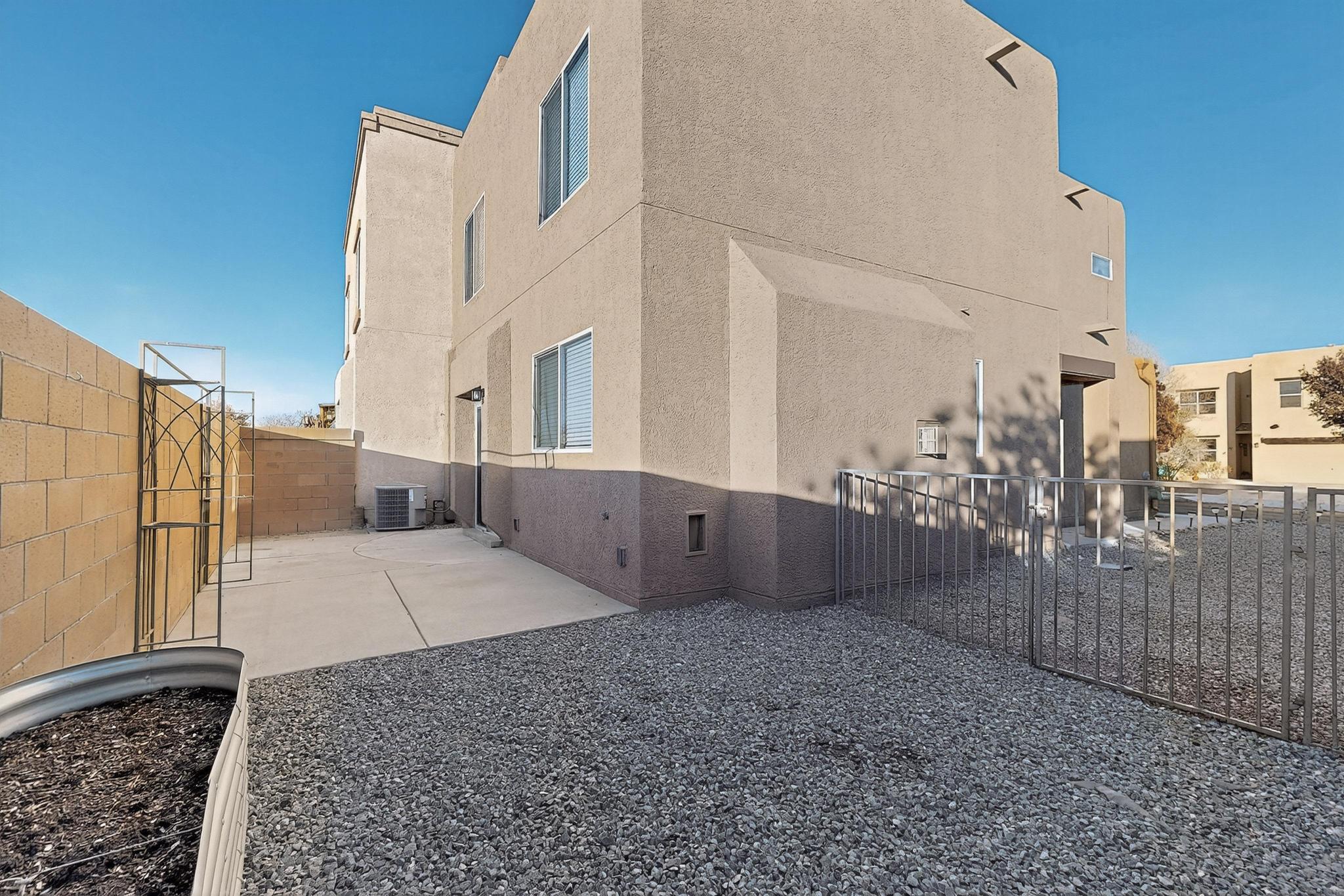 2229 CORTINA Loop SE