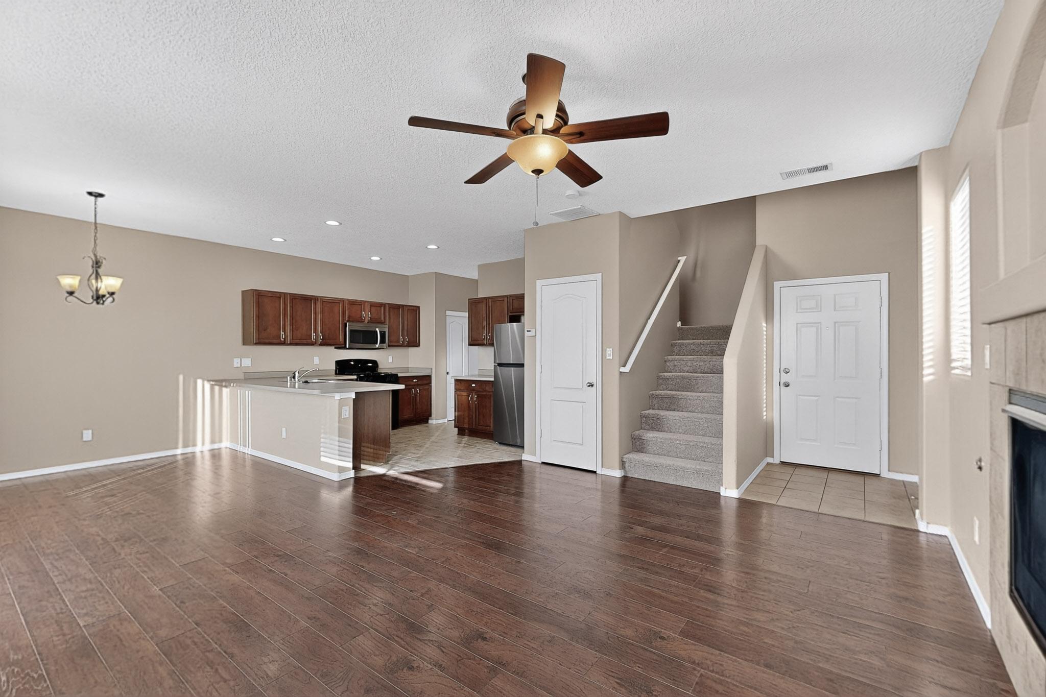 2229 CORTINA Loop SE