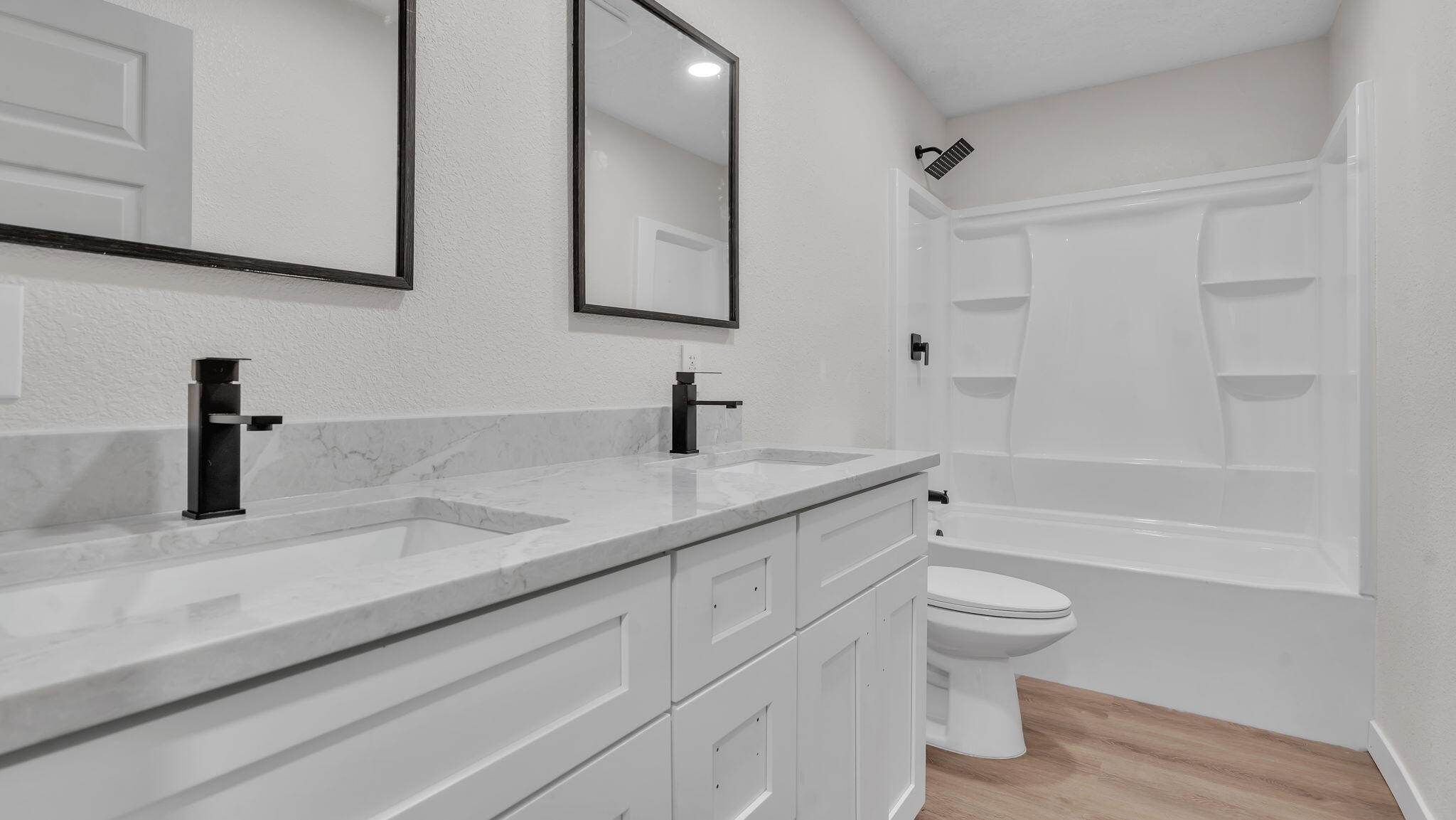 1146 Tomas Street SW