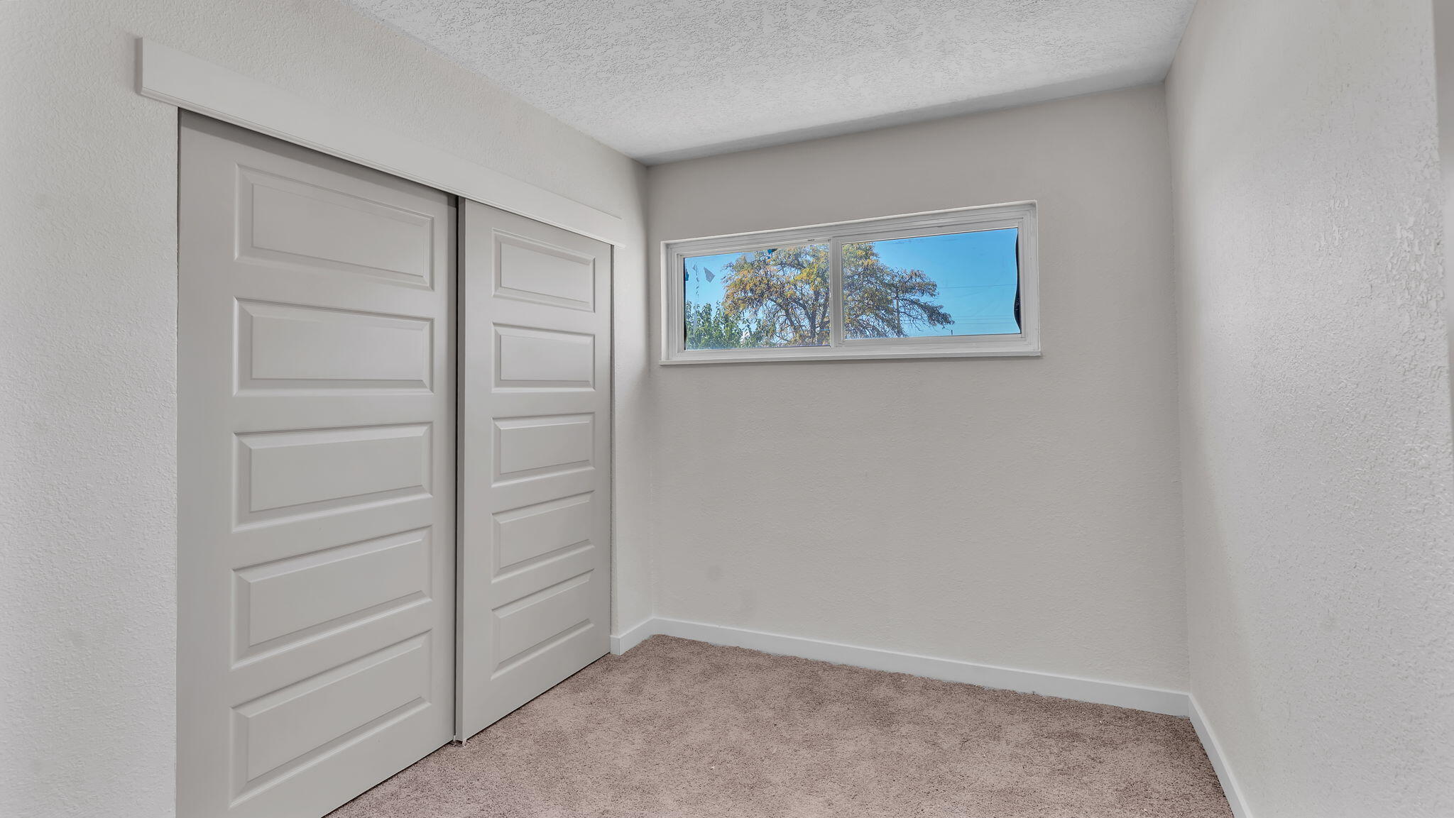 1146 Tomas Street SW