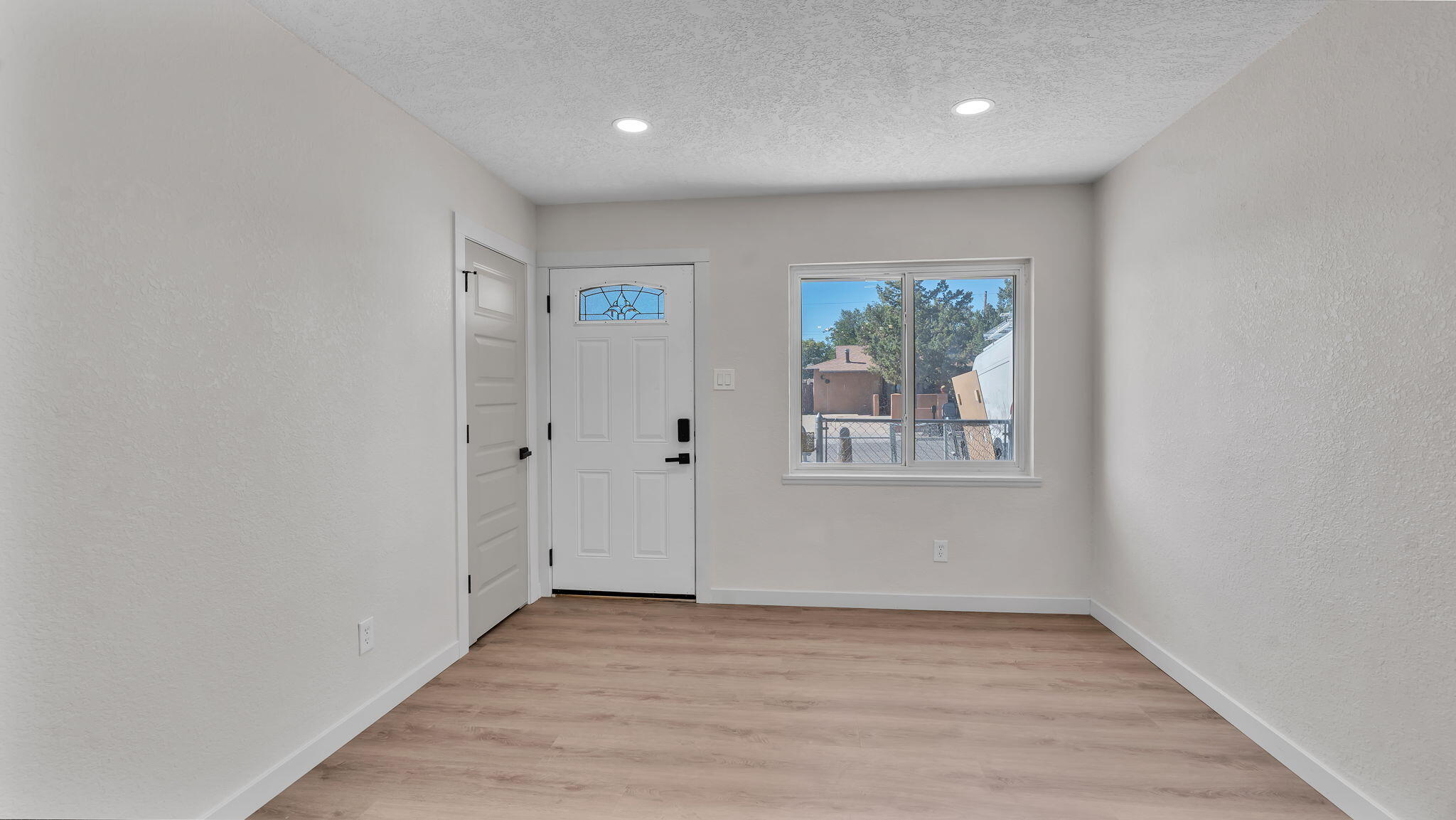 1146 Tomas Street SW