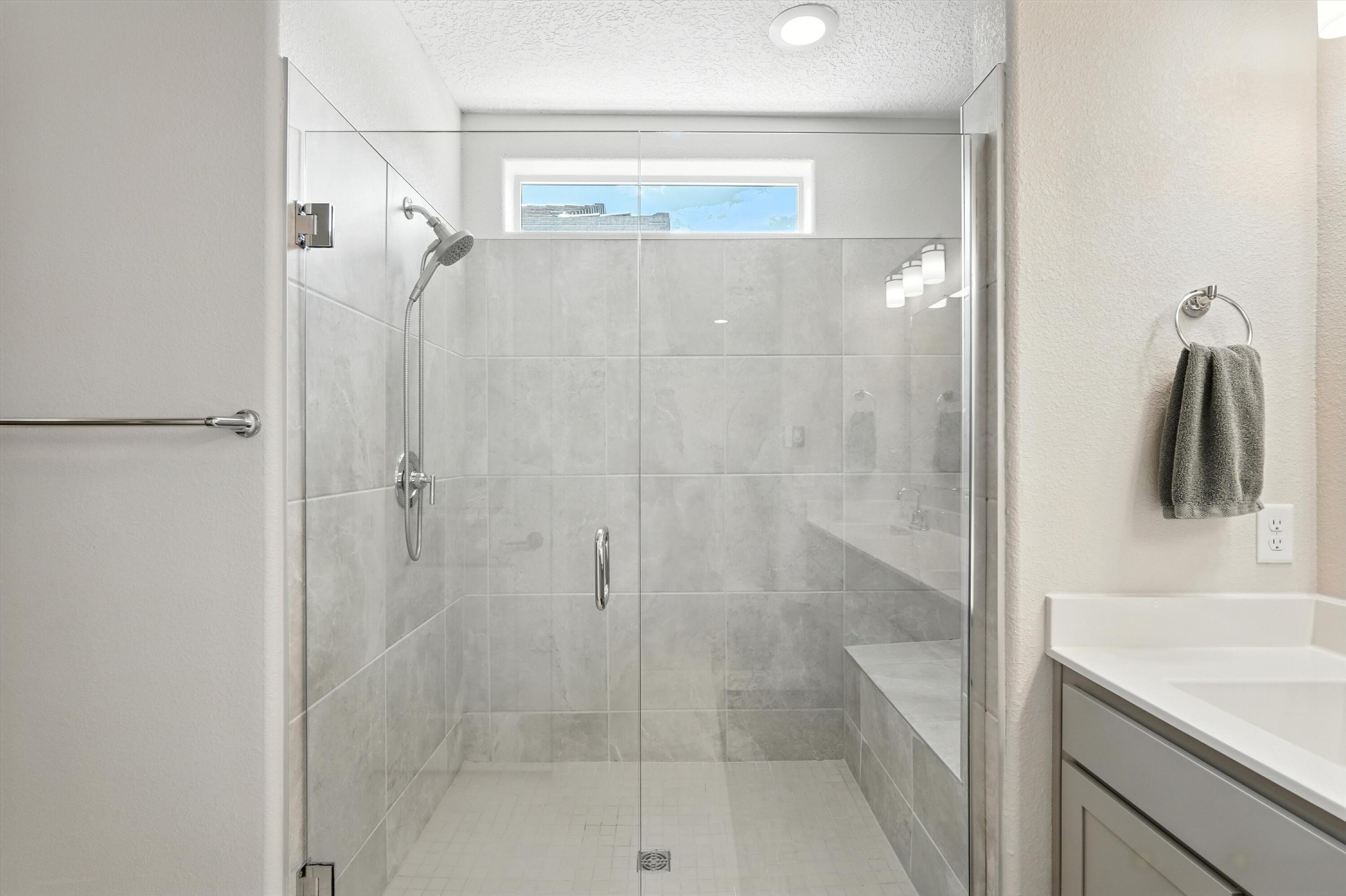 923 Lazuli Road SE
