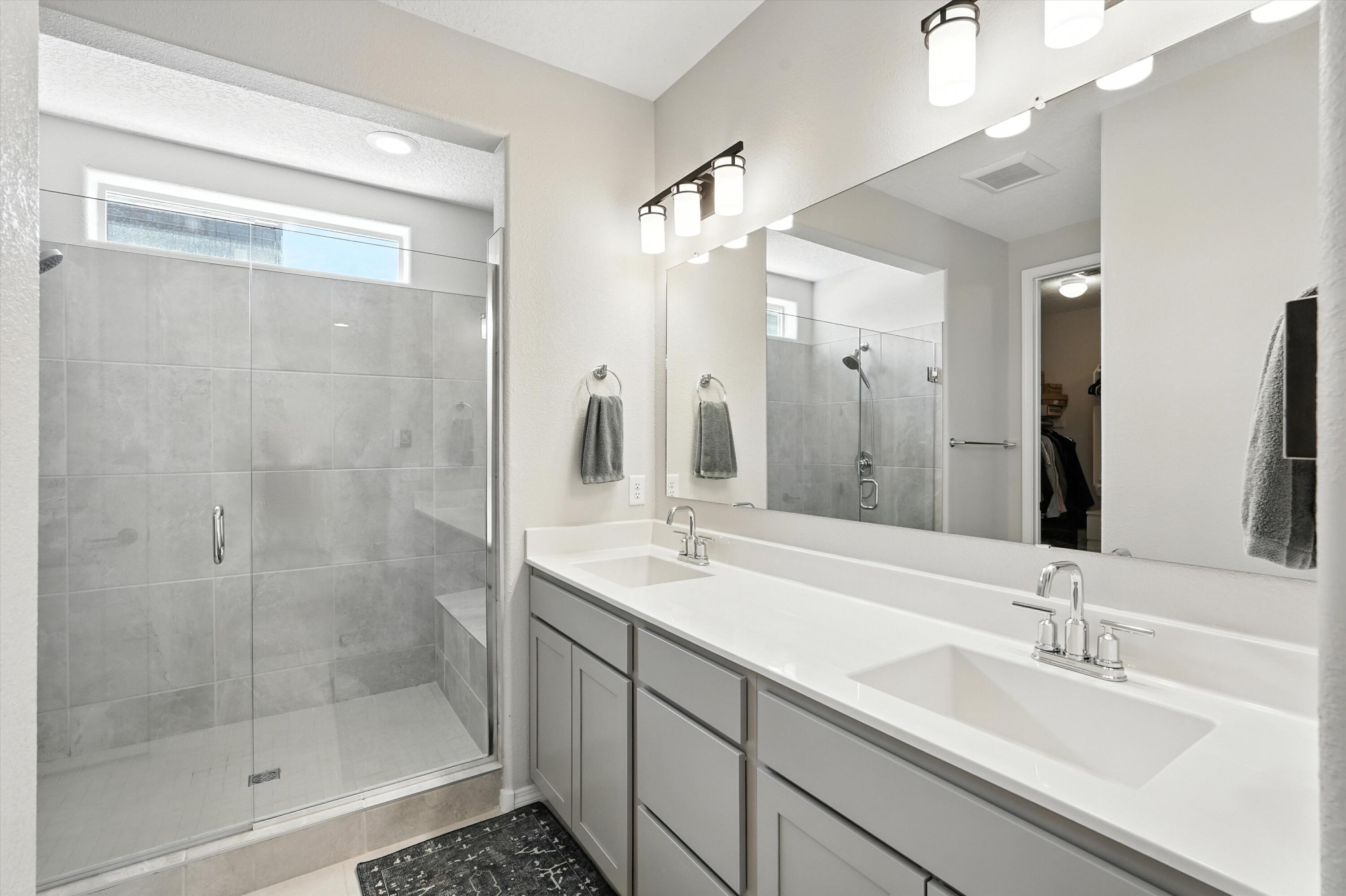 923 Lazuli Road SE