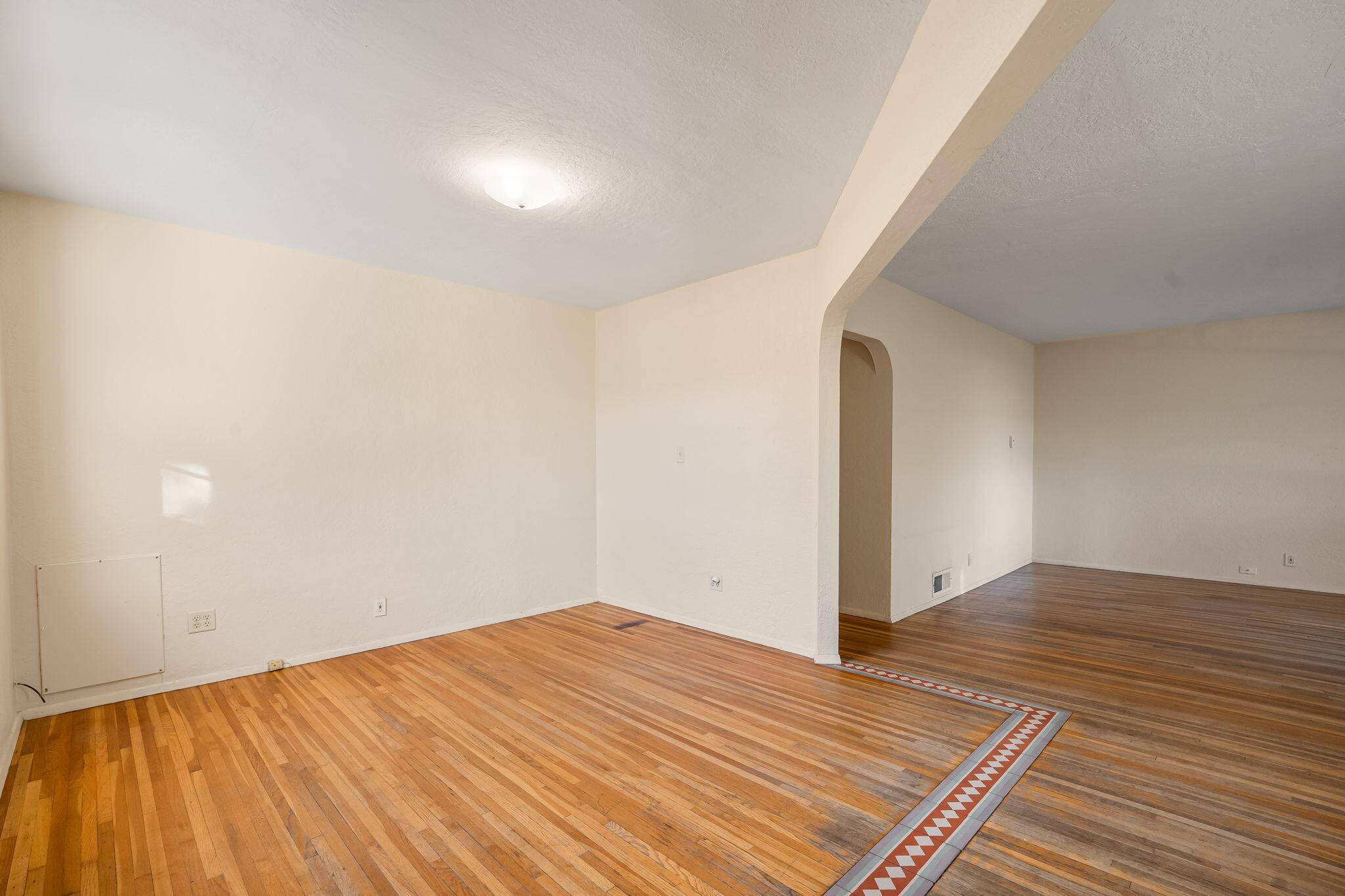 701 Laguayra Drive NE