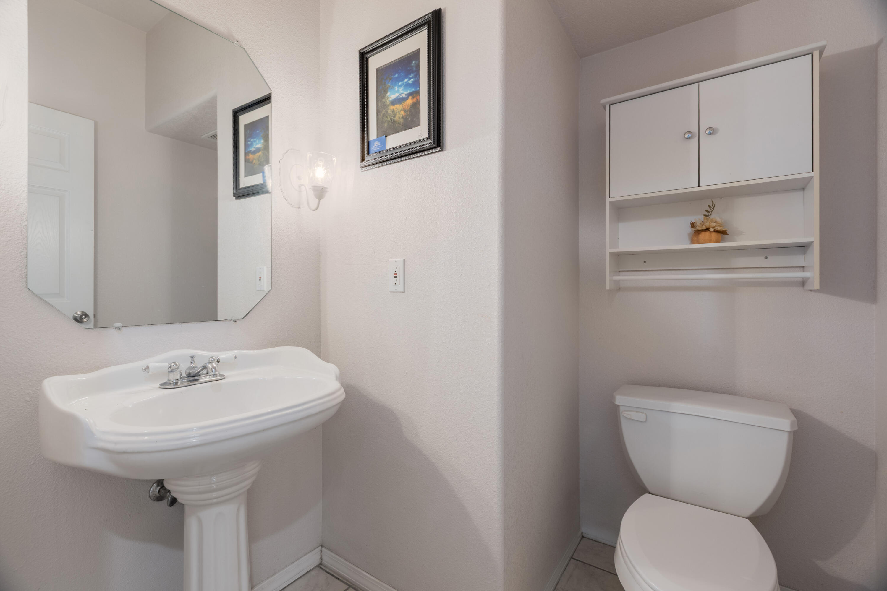 5801 Tres Vistas Court NW