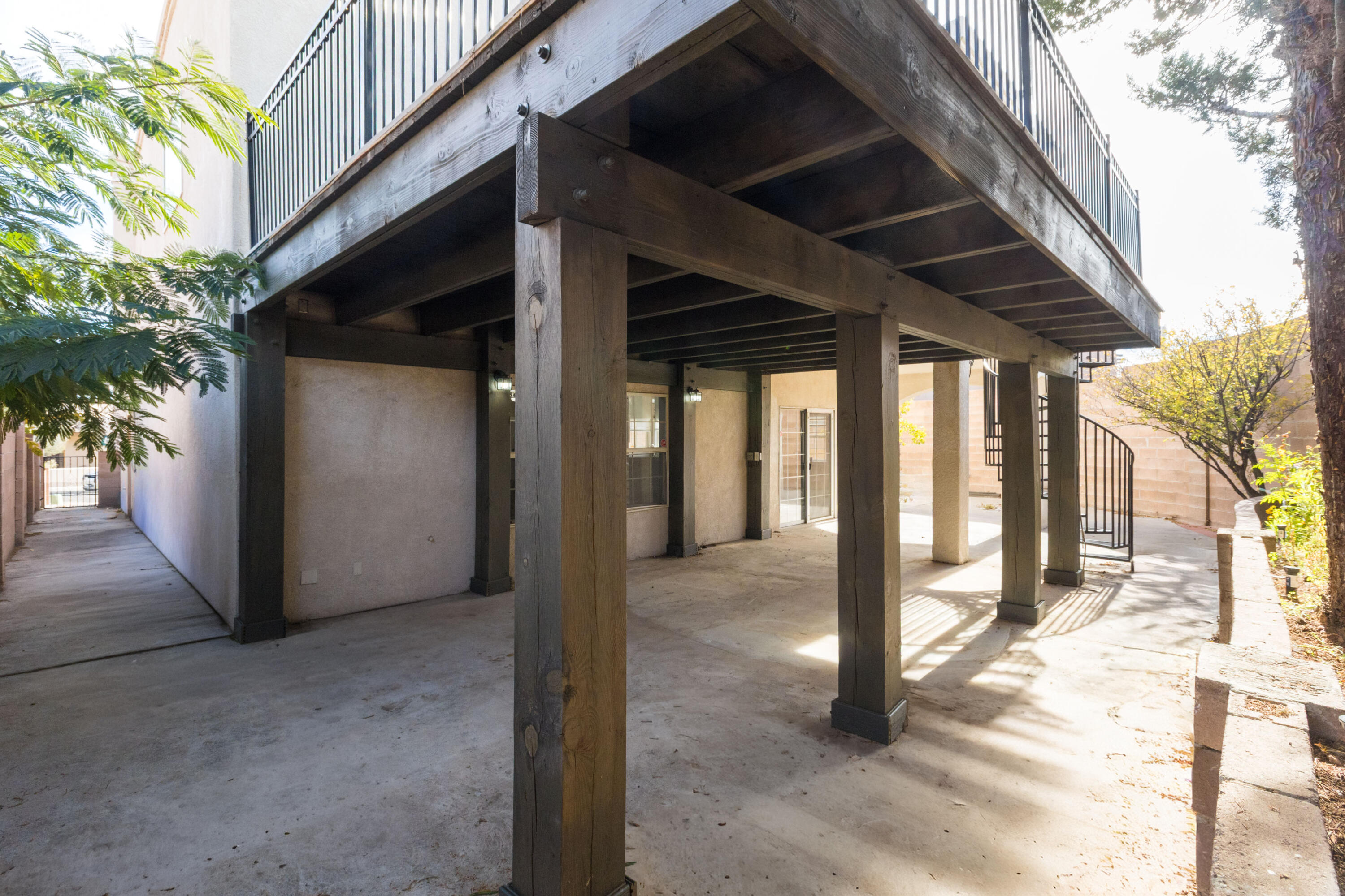 5801 Tres Vistas Court NW