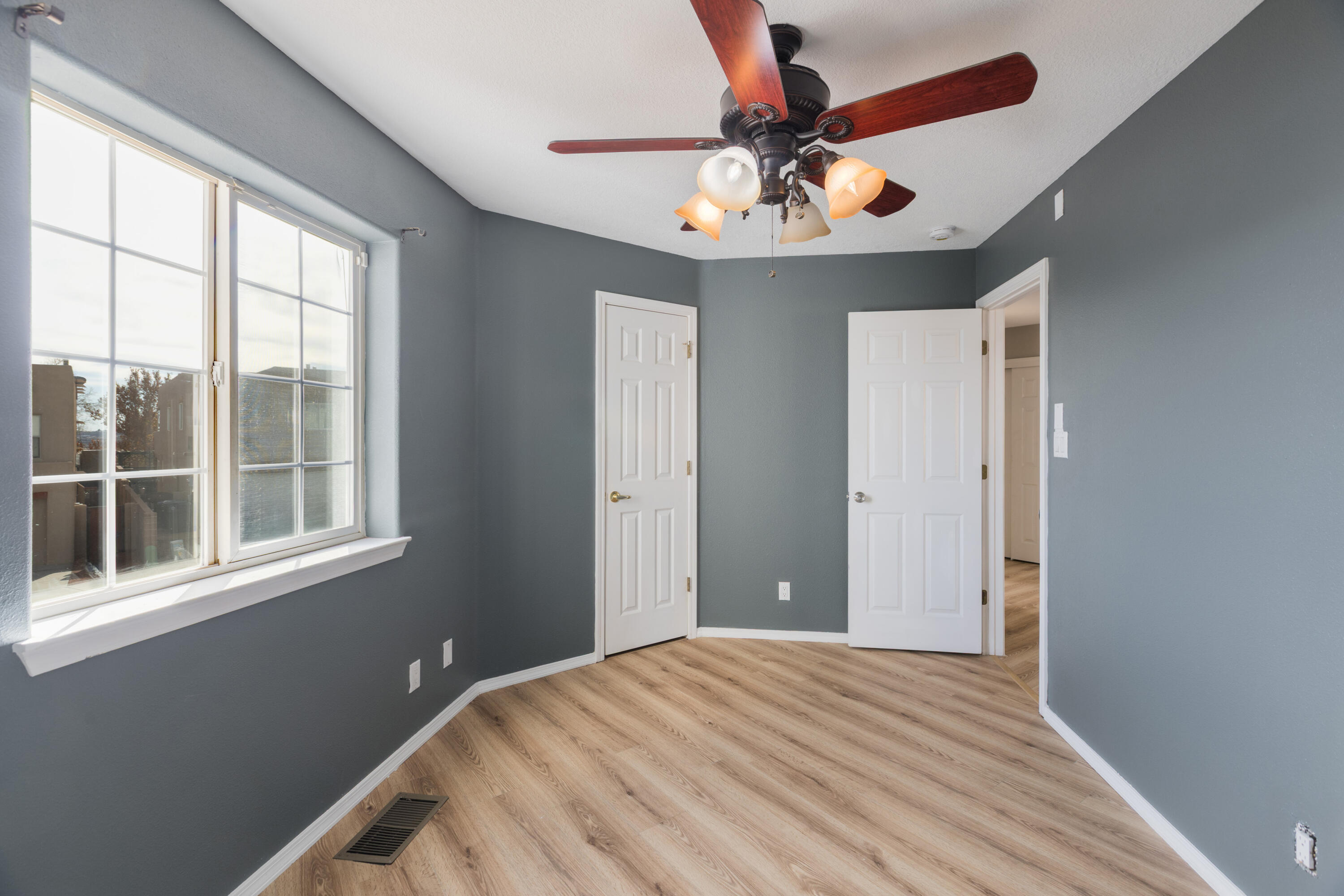 5801 Tres Vistas Court NW